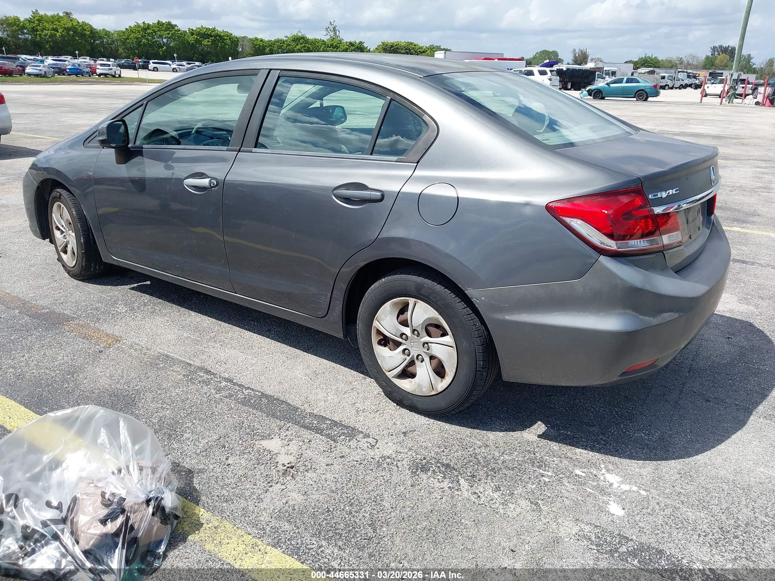 HONDA CIVIC image 3