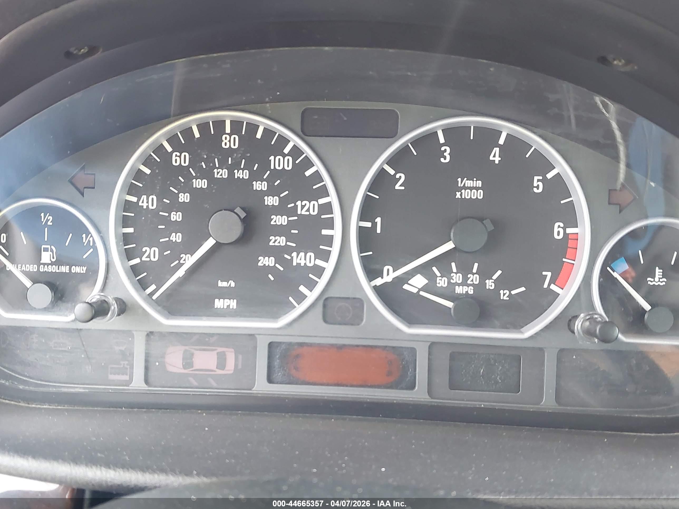 BMW 330I image 7