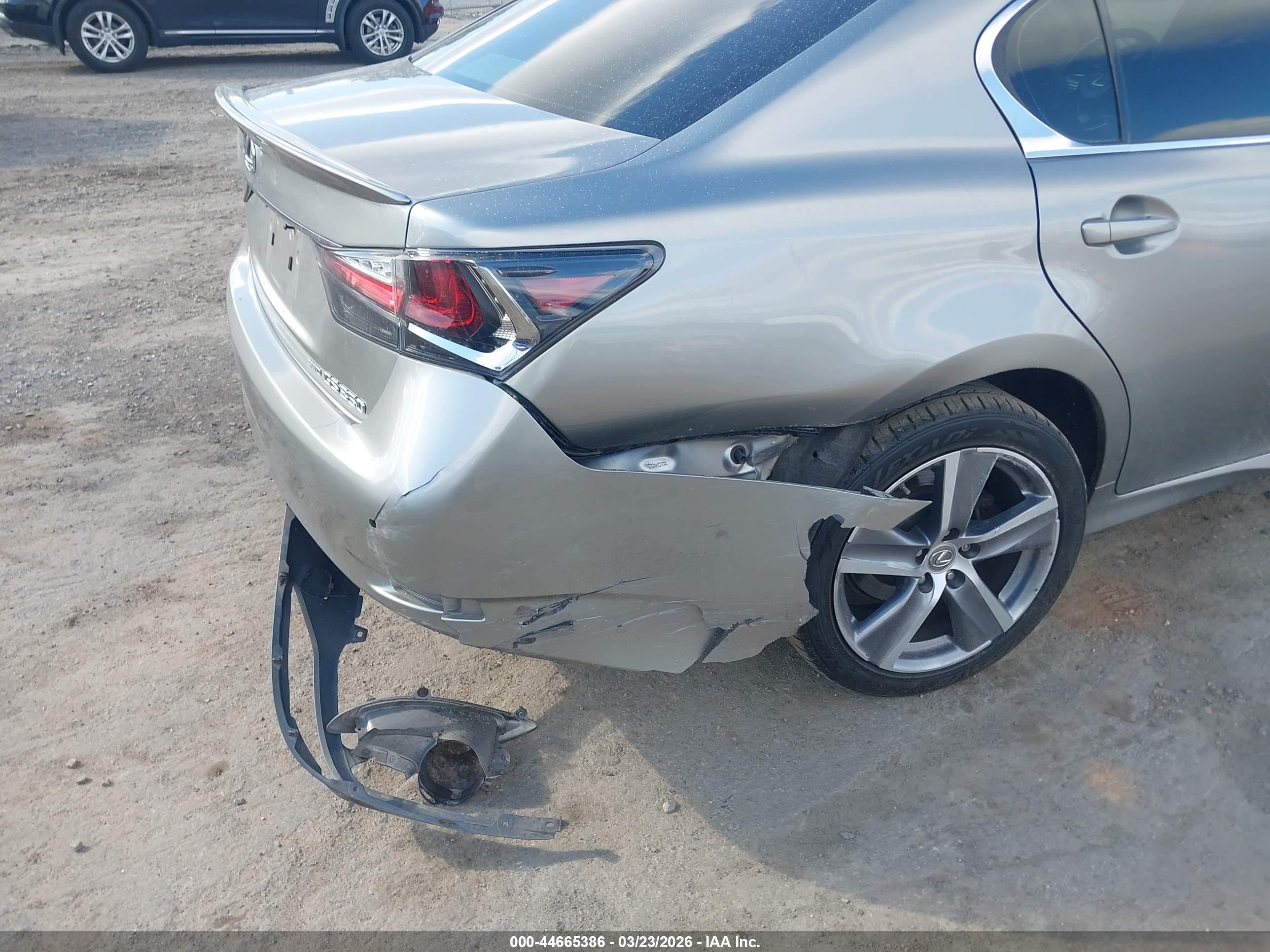 LEXUS GS image 6