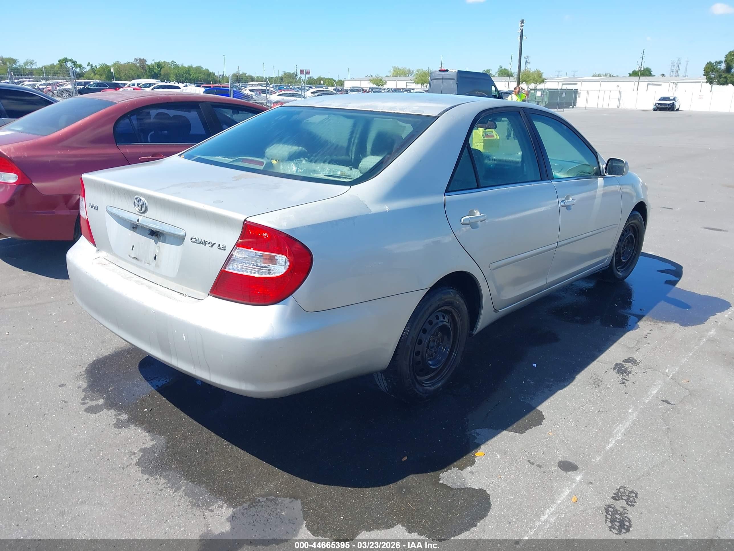 TOYOTA CAMRY image 4