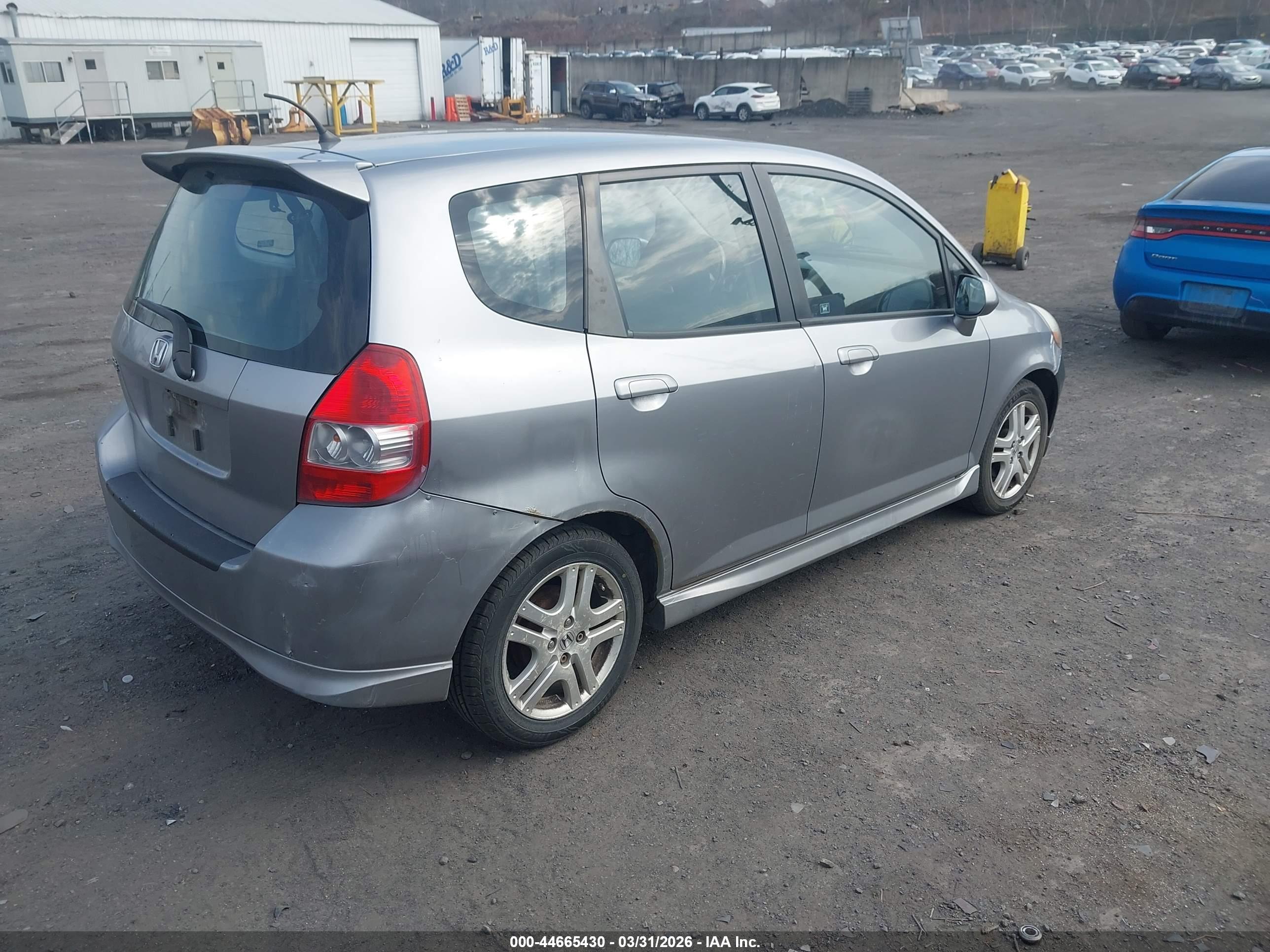 HONDA FIT image 4
