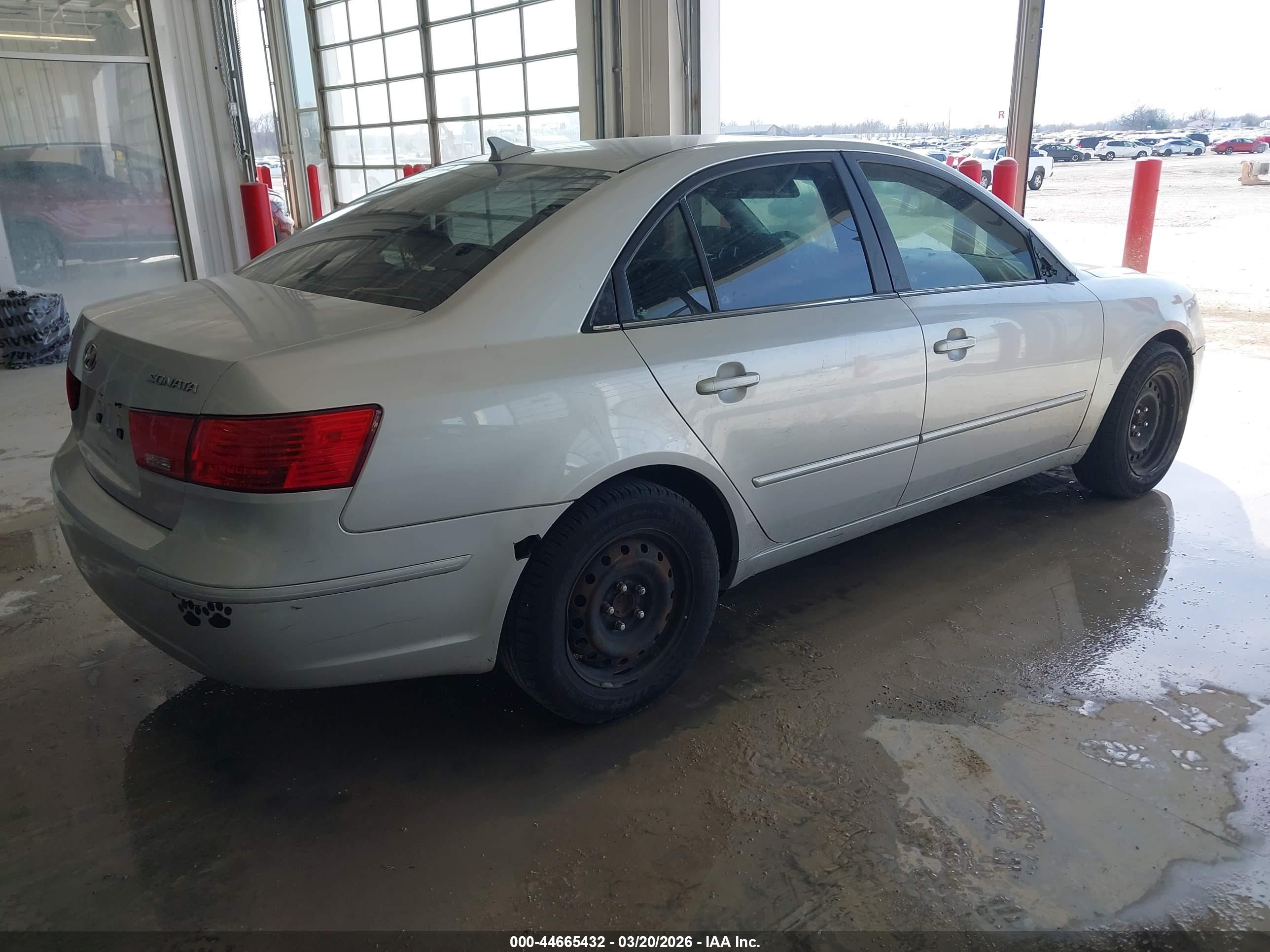 HYUNDAI SONATA image 4