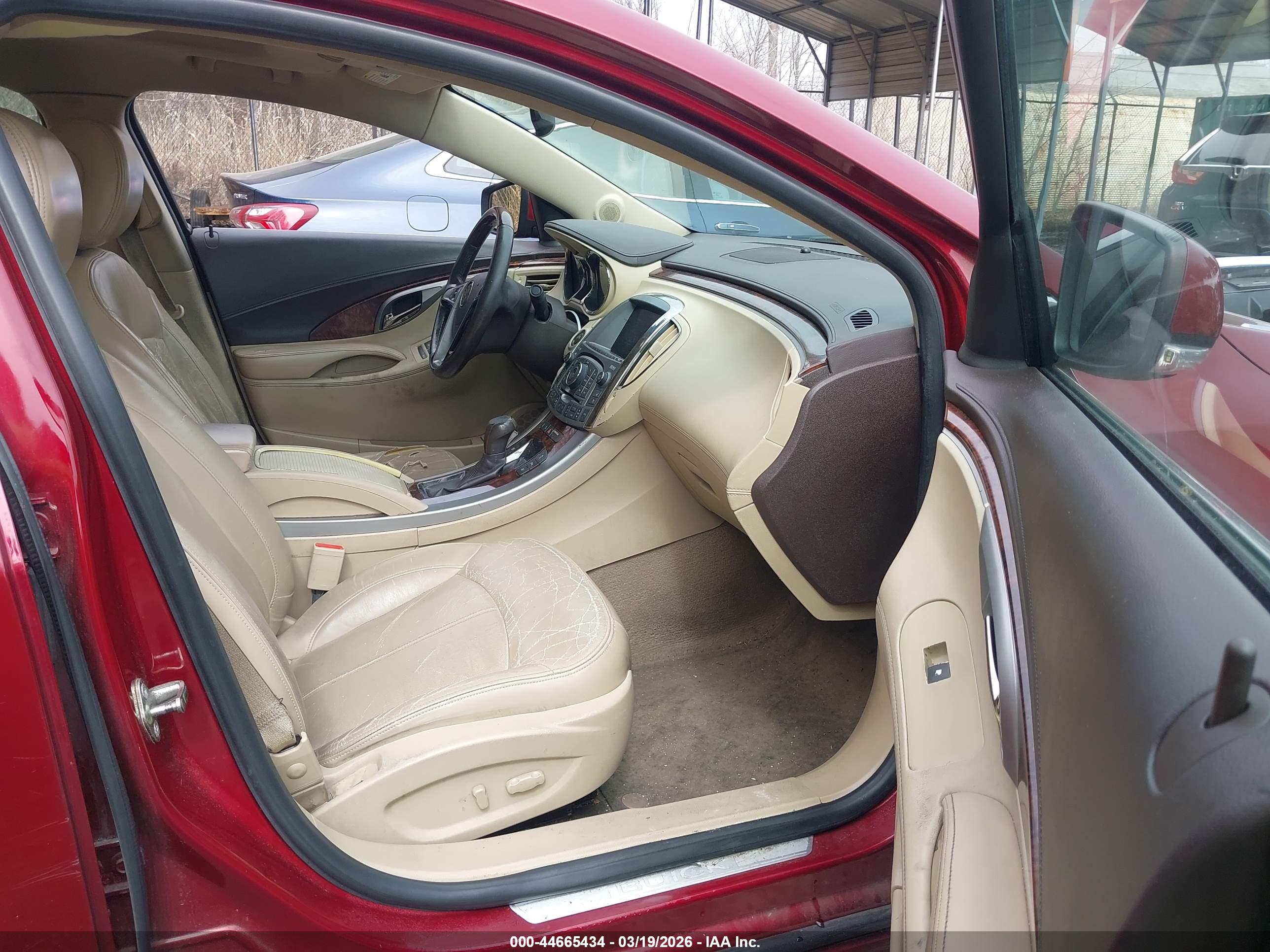 BUICK LACROSSE image 5