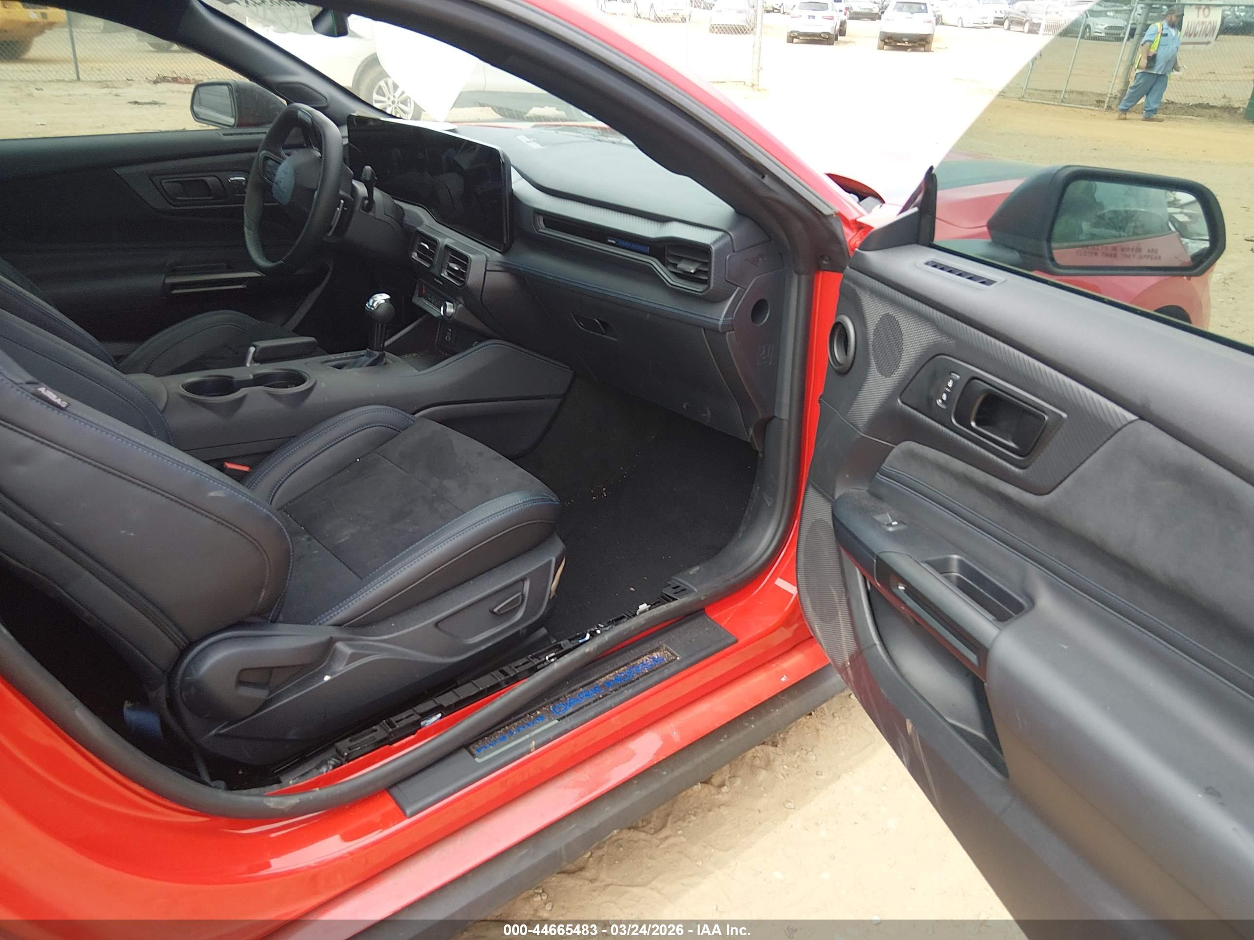 FORD MUSTANG image 5