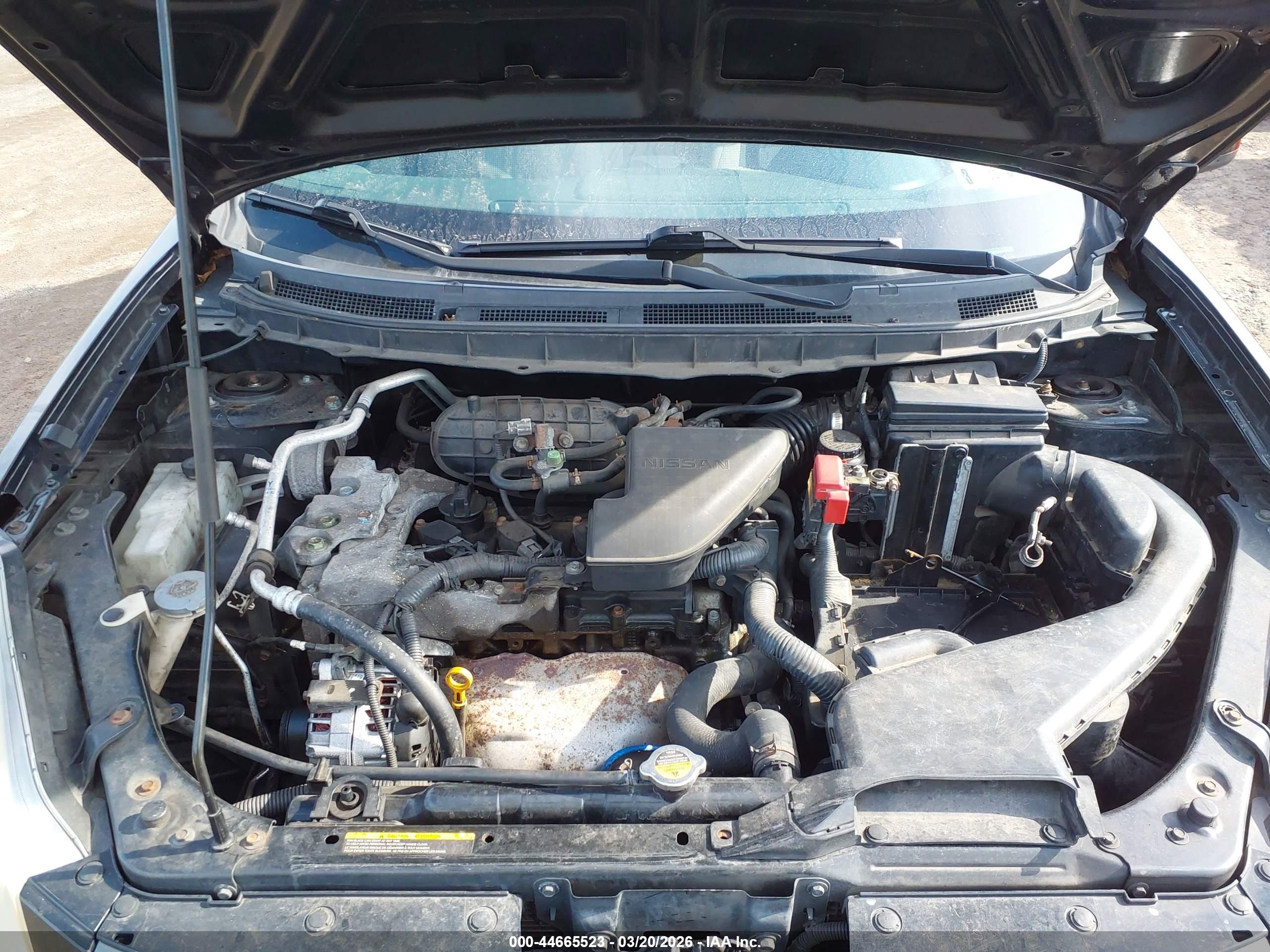 NISSAN ROGUE image 10