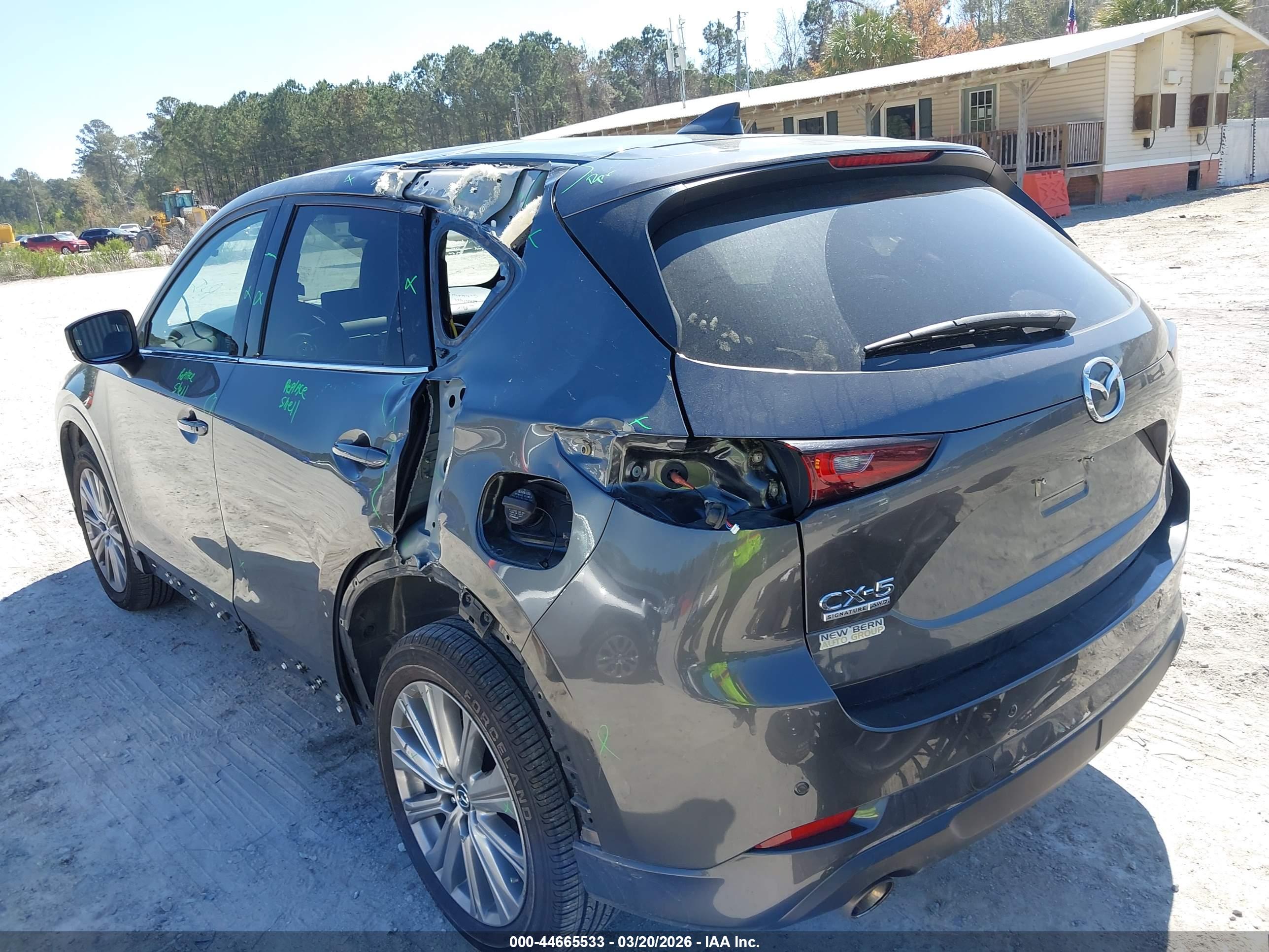 MAZDA CX-5 image 3