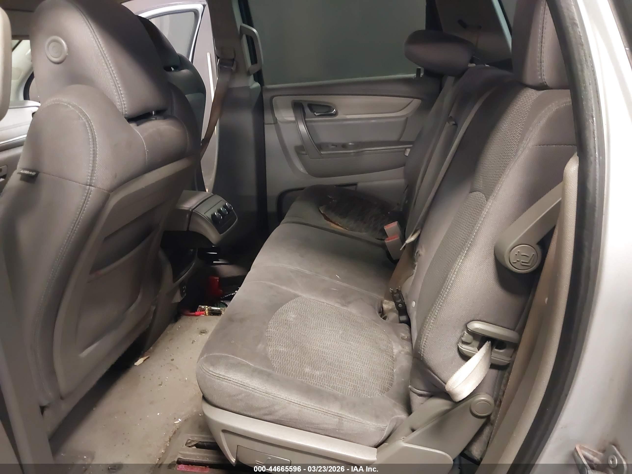 CHEVROLET TRAVERSE image 8