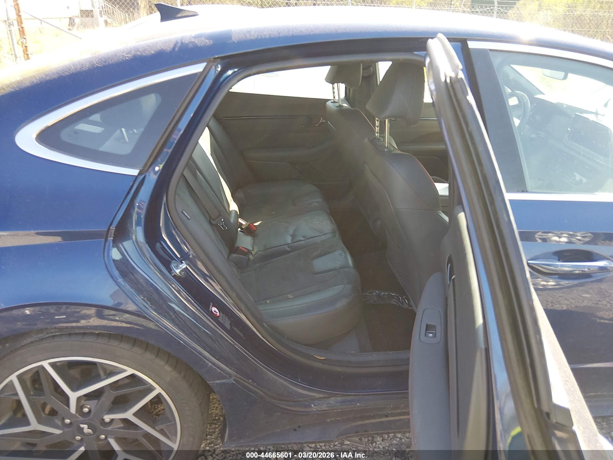 HYUNDAI SONATA image 8