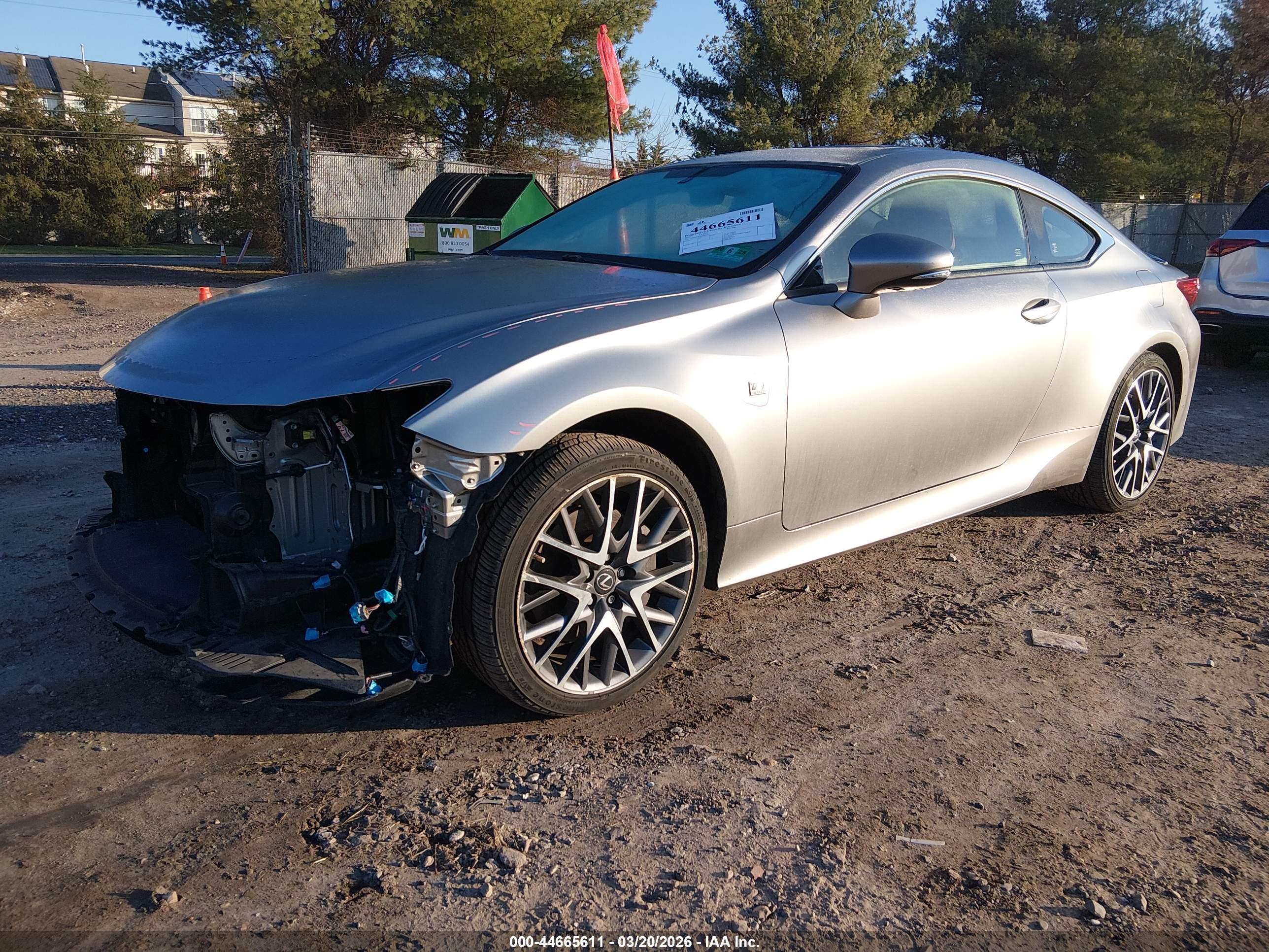 LEXUS RC image 2