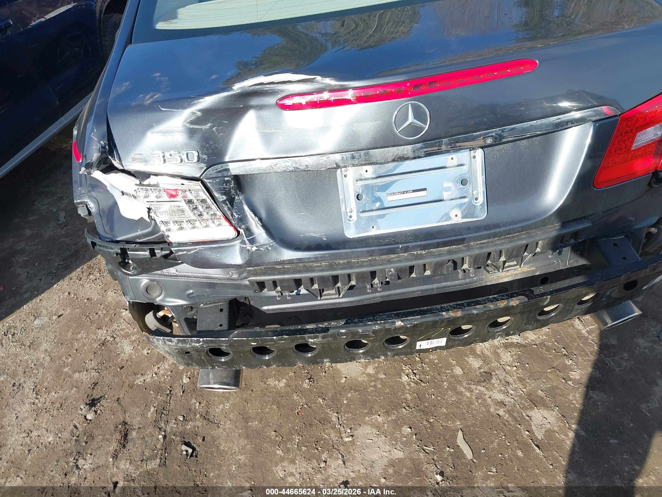 MERCEDES-BENZ E image 6