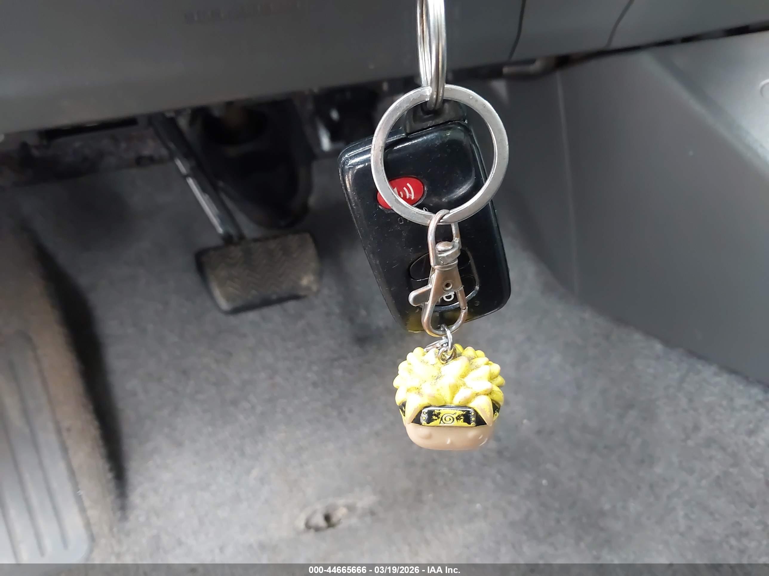 TOYOTA PRIUS image 11