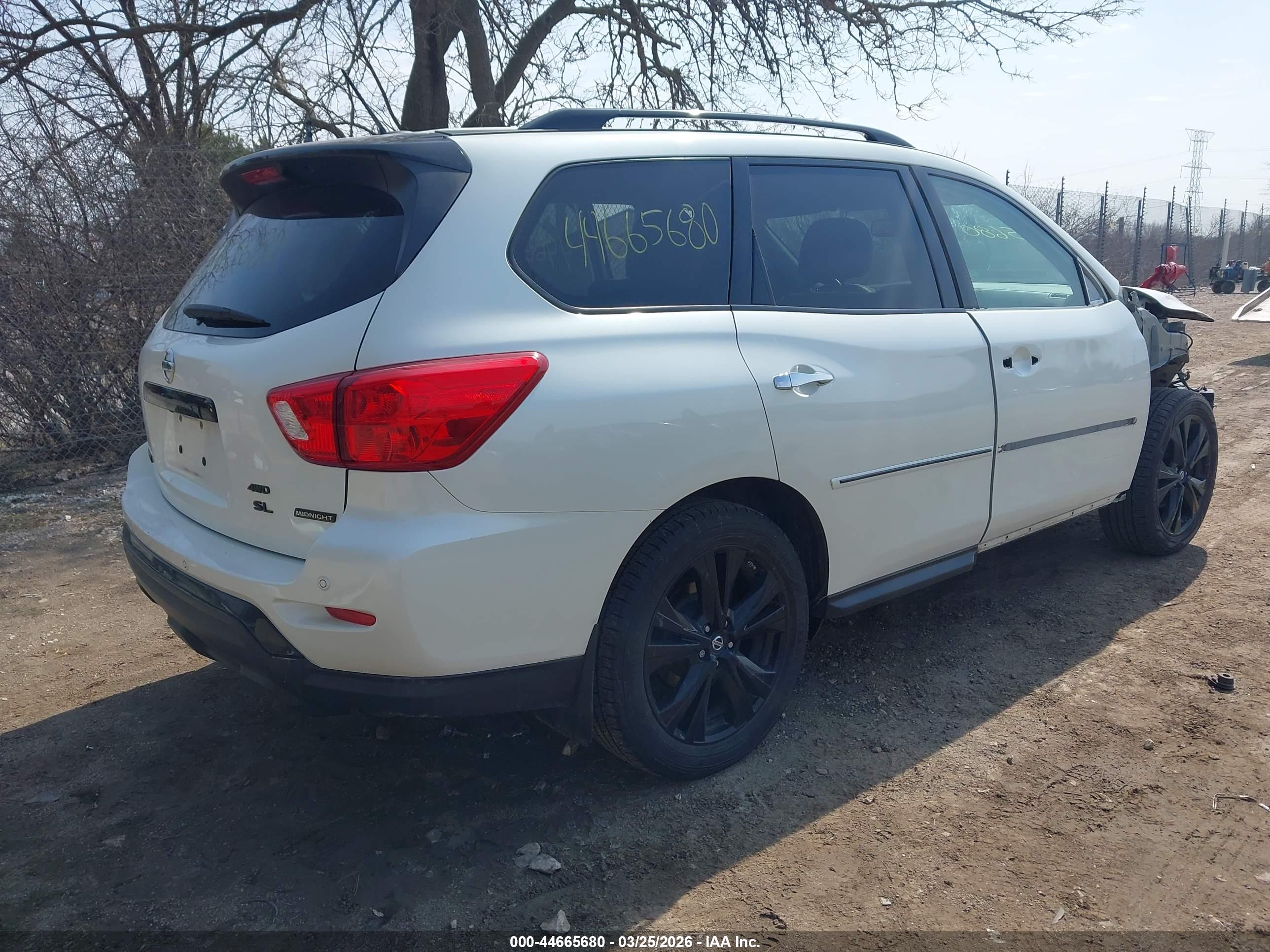 NISSAN PATHFINDER image 4