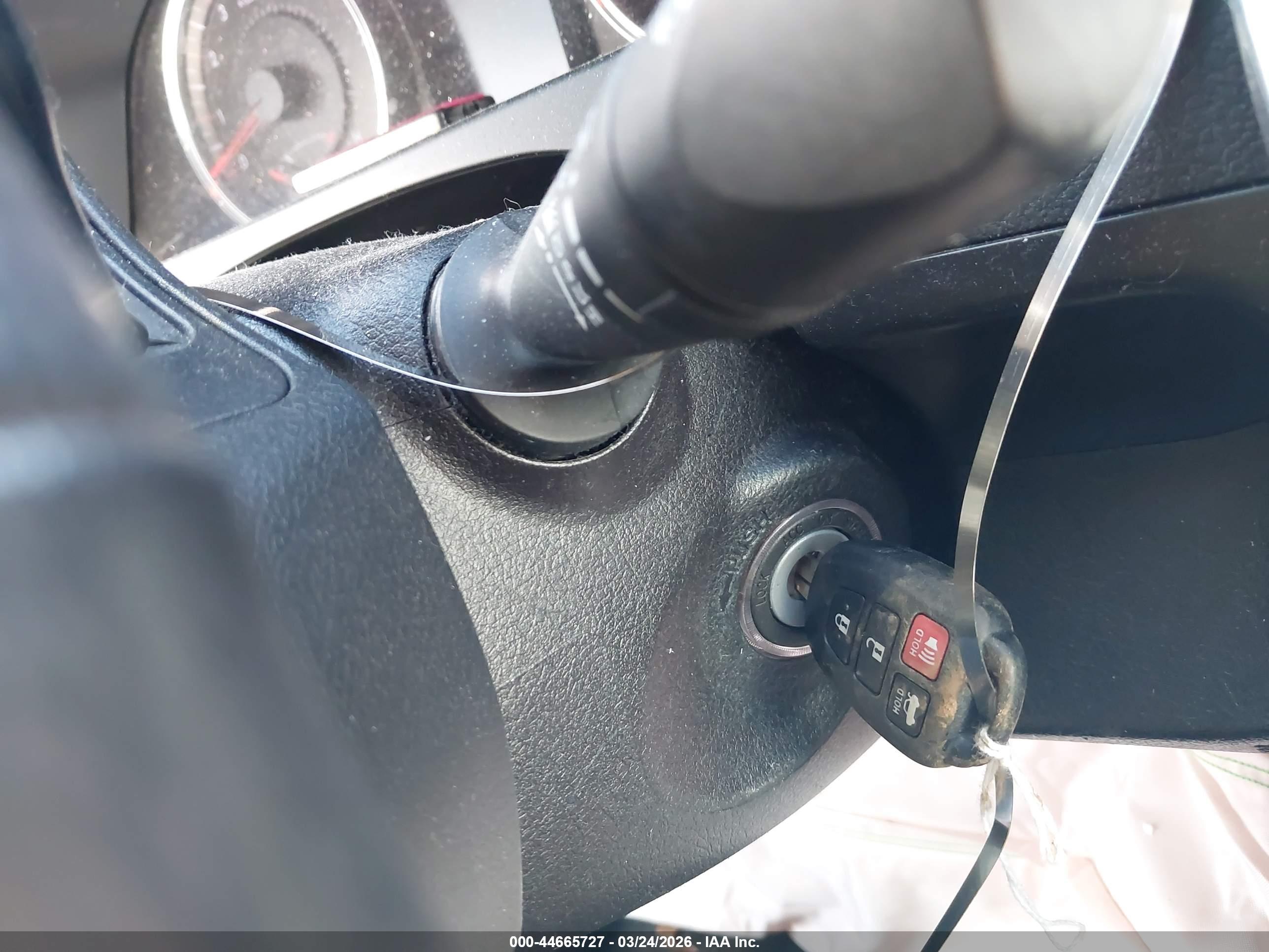 TOYOTA CAMRY image 11