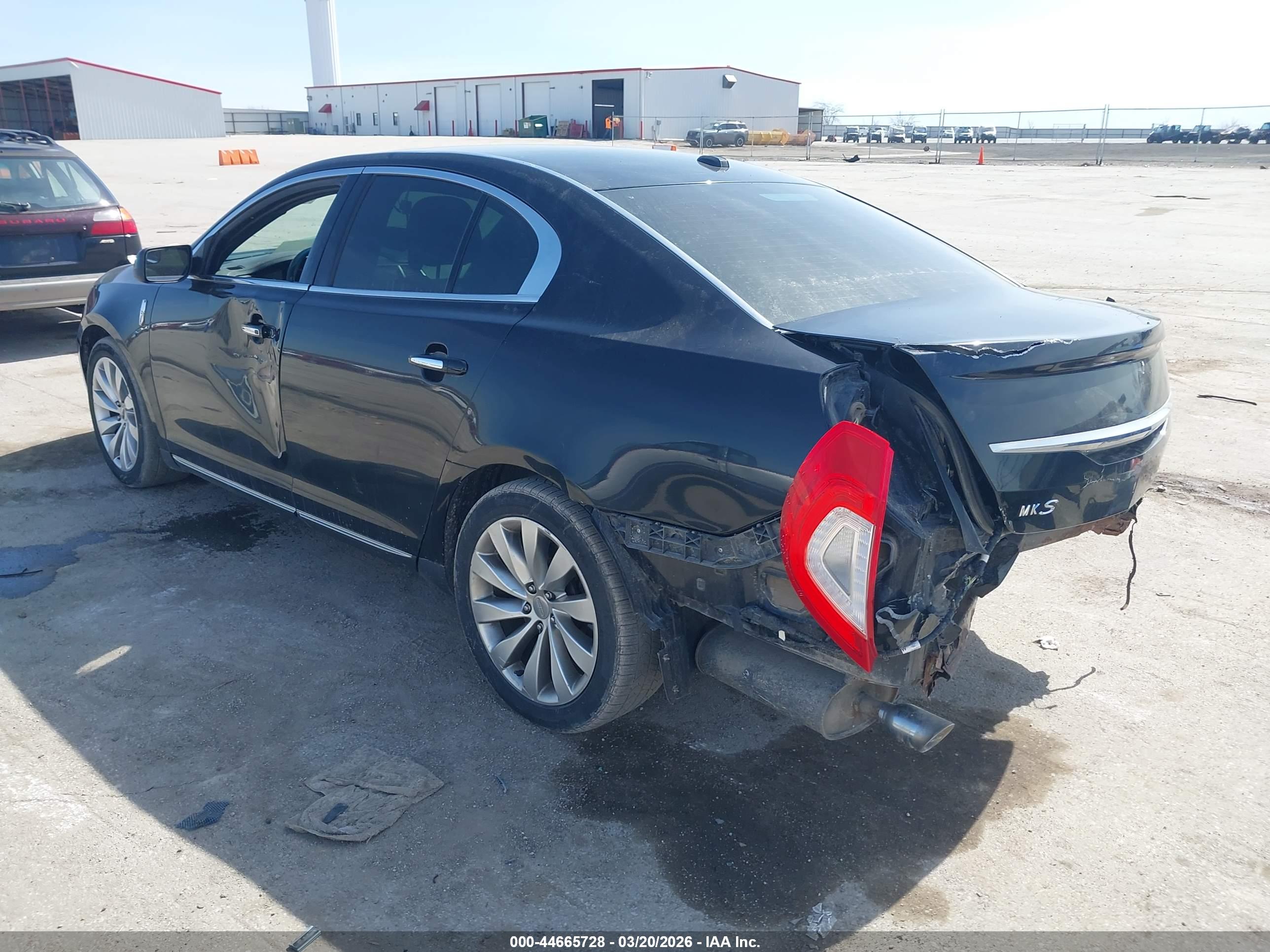 LINCOLN MKS image 3