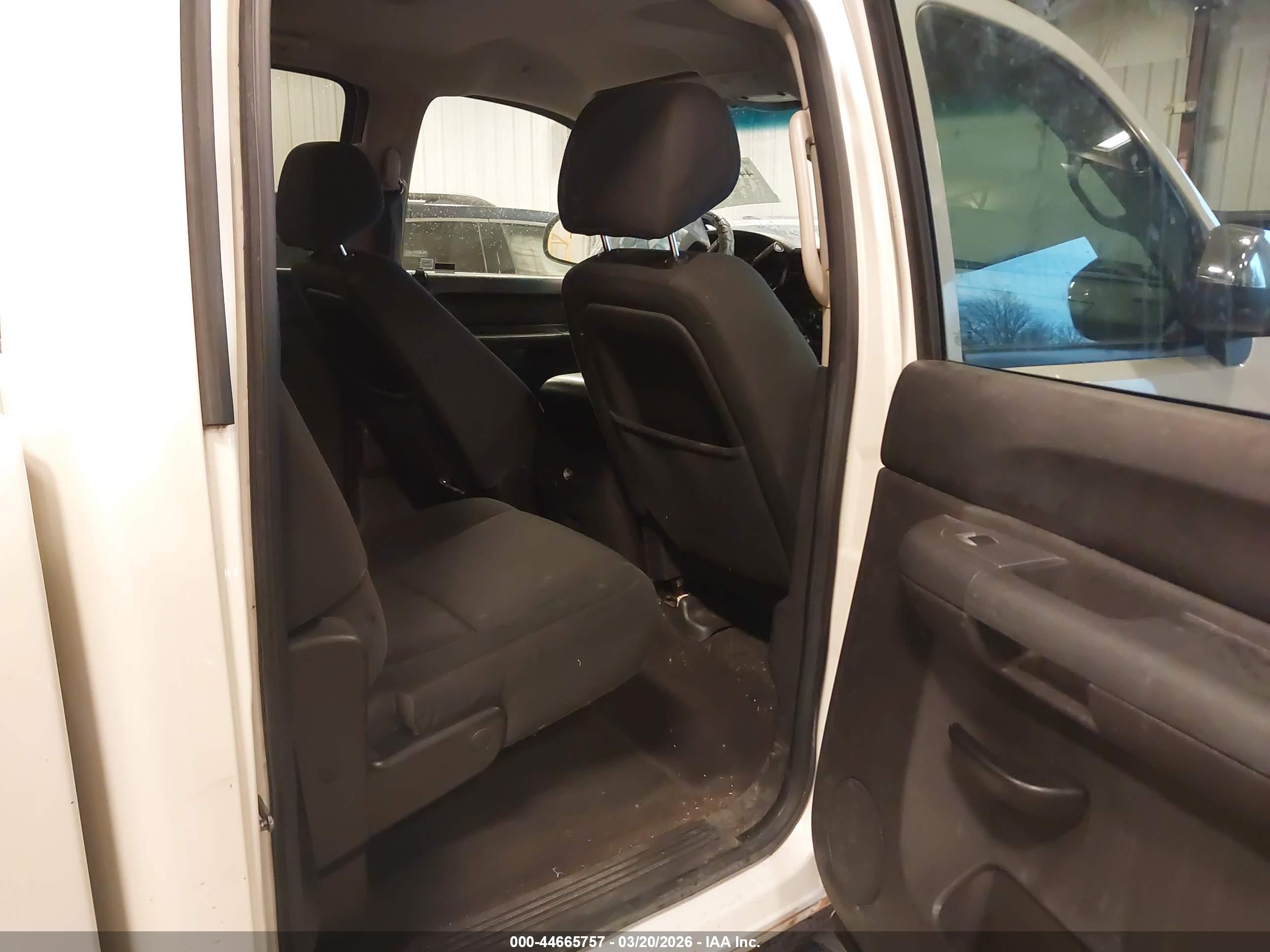 GMC SIERRA image 8