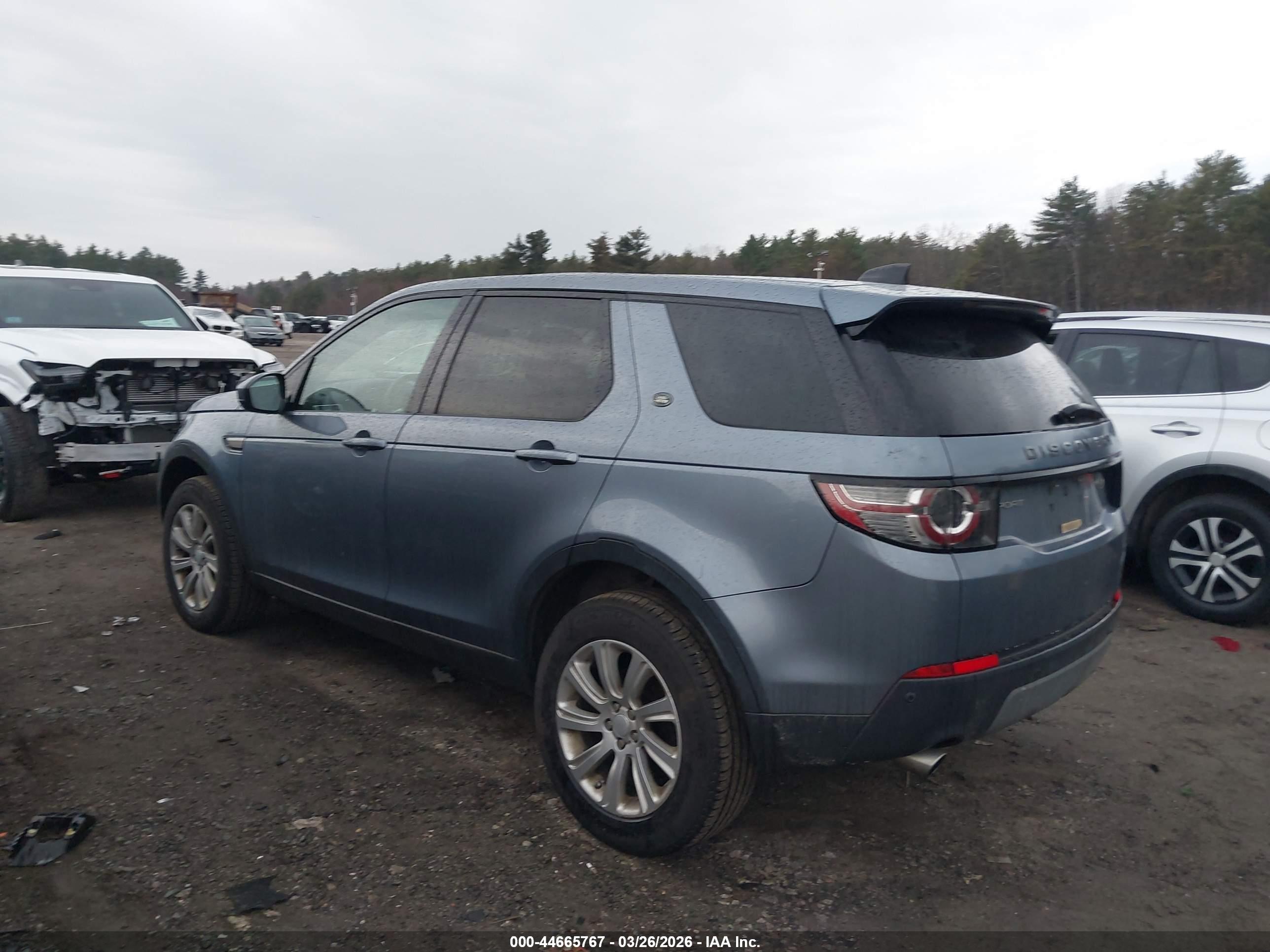 LAND ROVER image 3