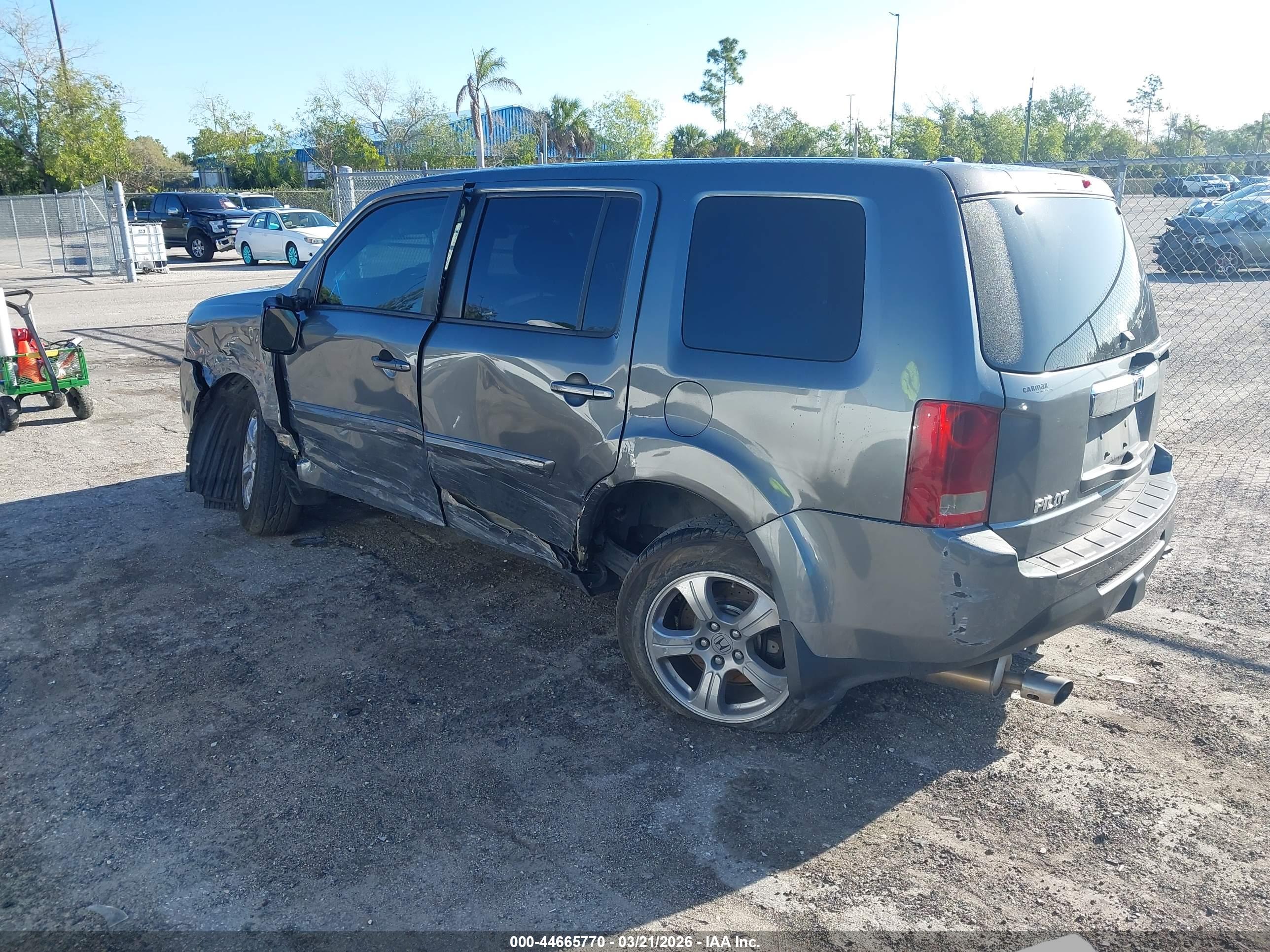 HONDA PILOT image 3