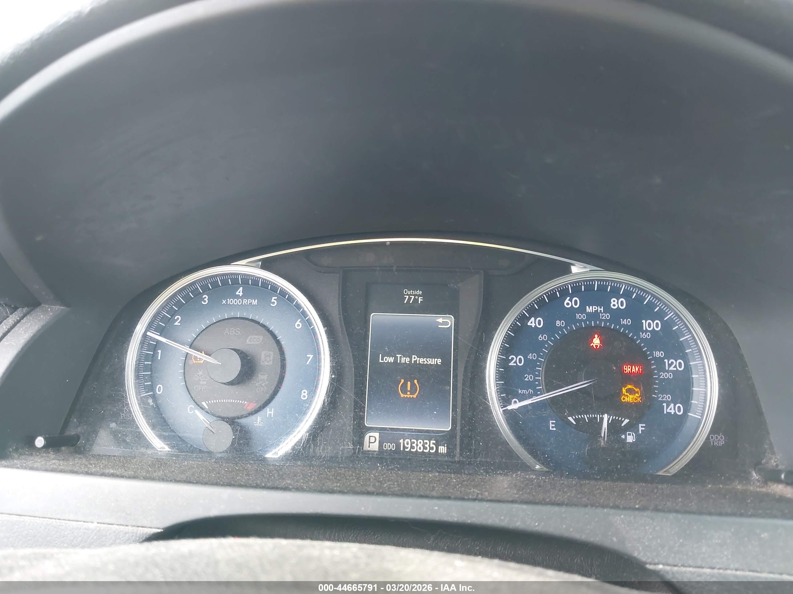 TOYOTA CAMRY image 7