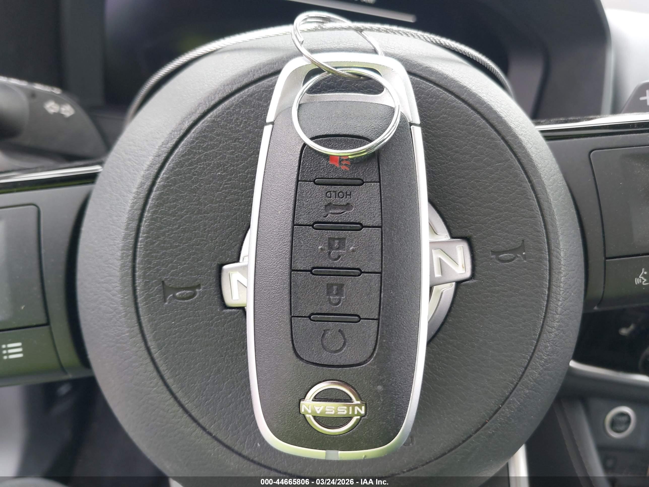 NISSAN ROGUE image 11