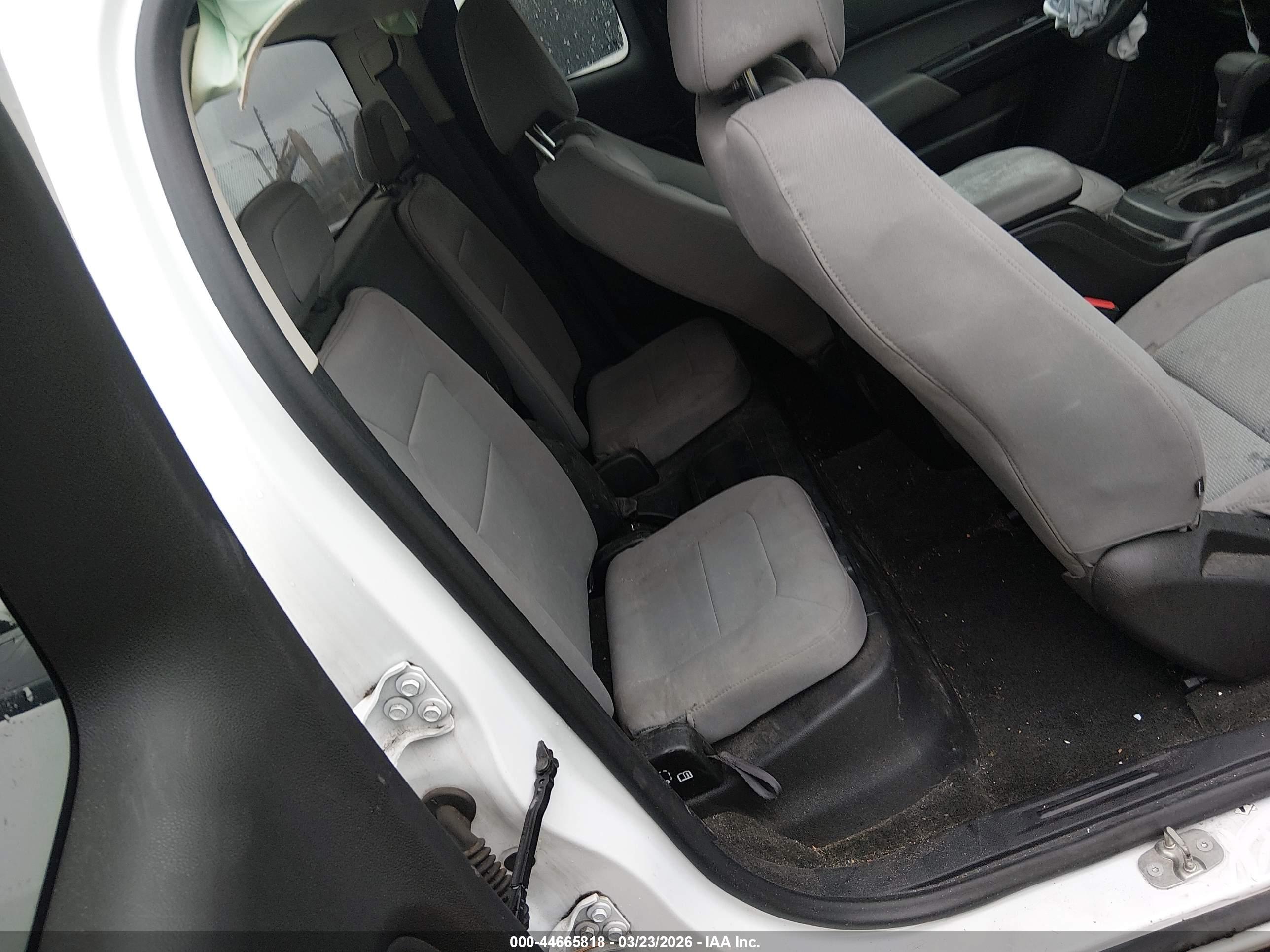 CHEVROLET COLORADO image 8