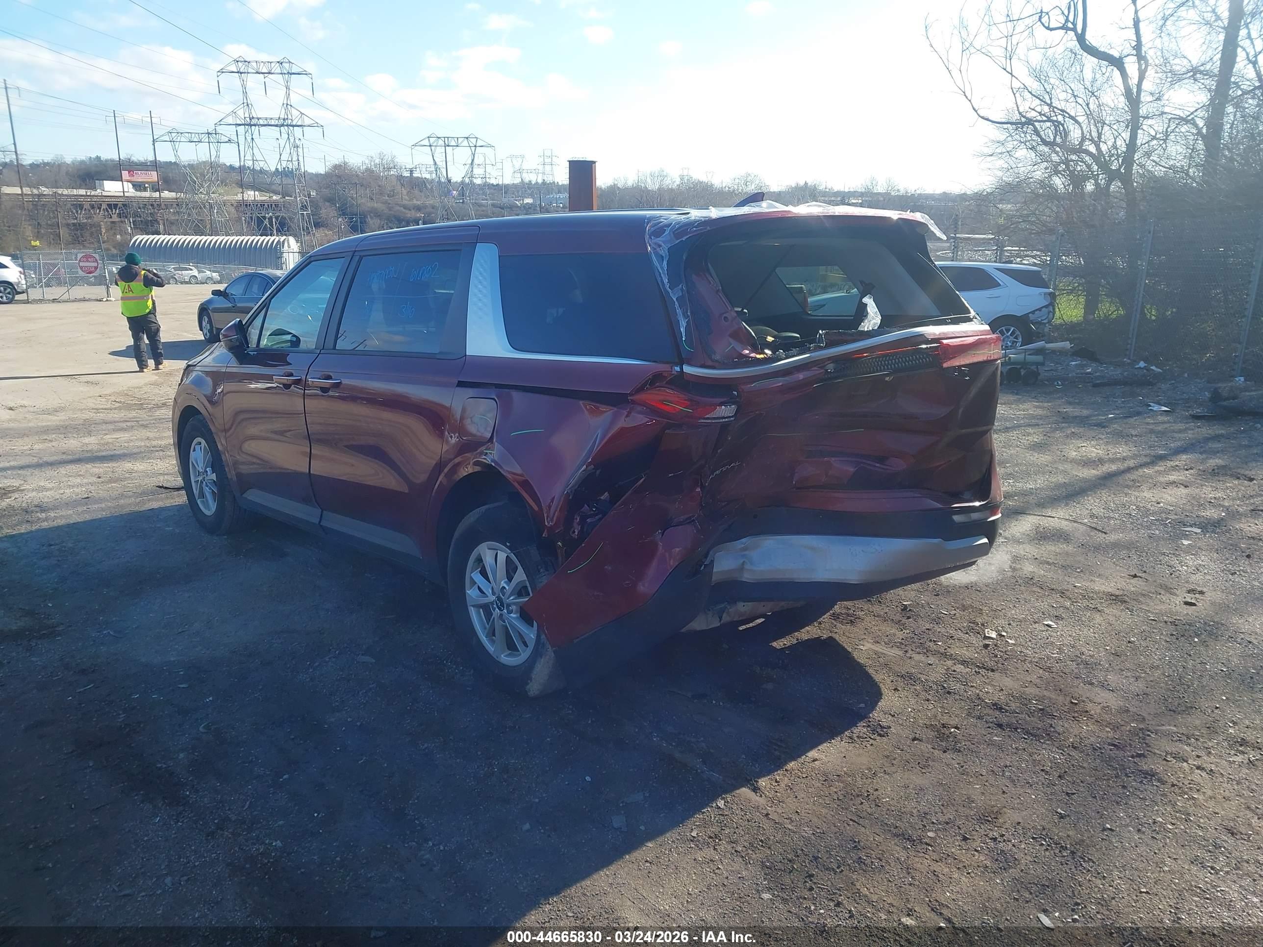KIA CARNIVAL image 6