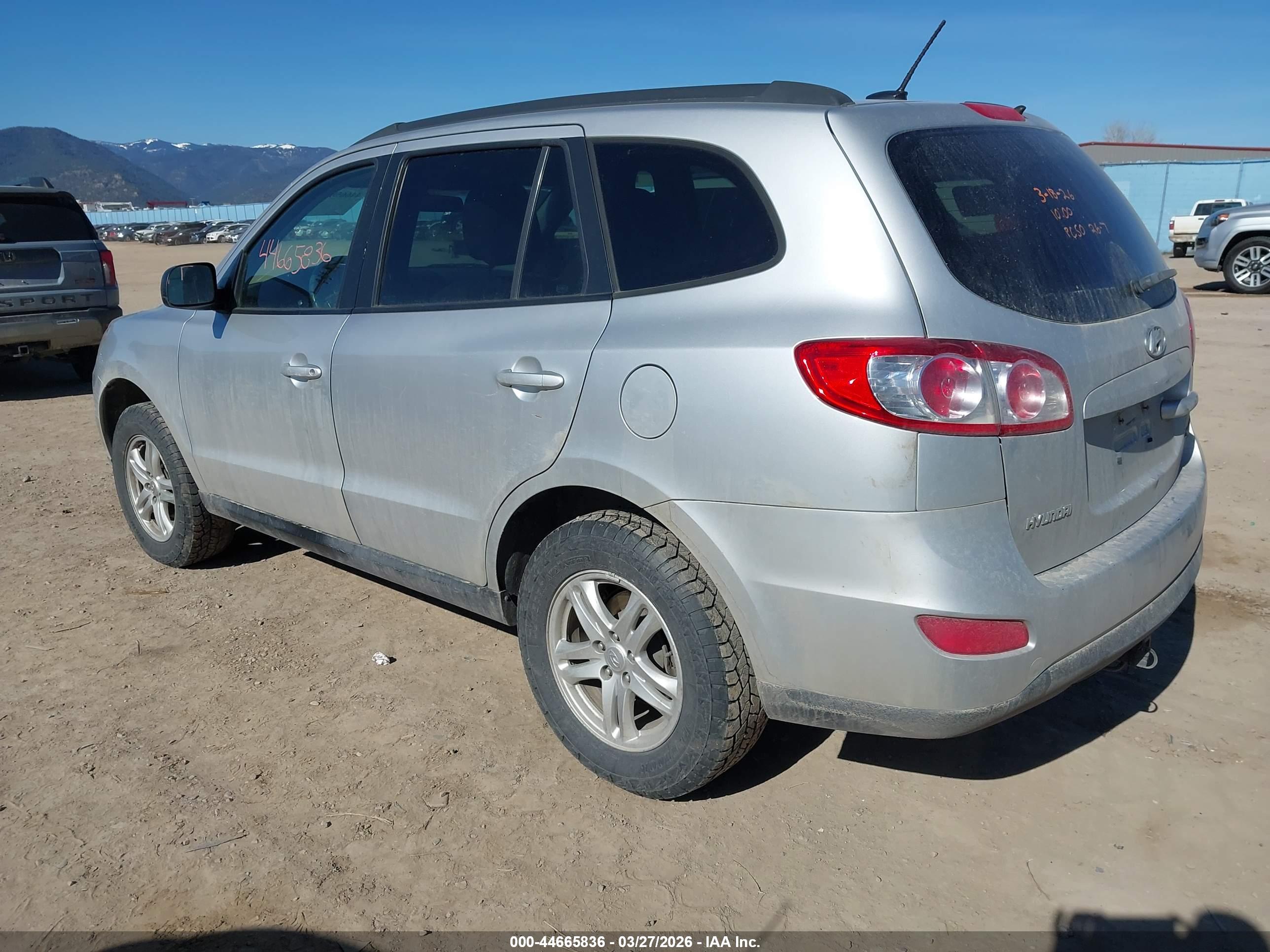 HYUNDAI SANTA image 3