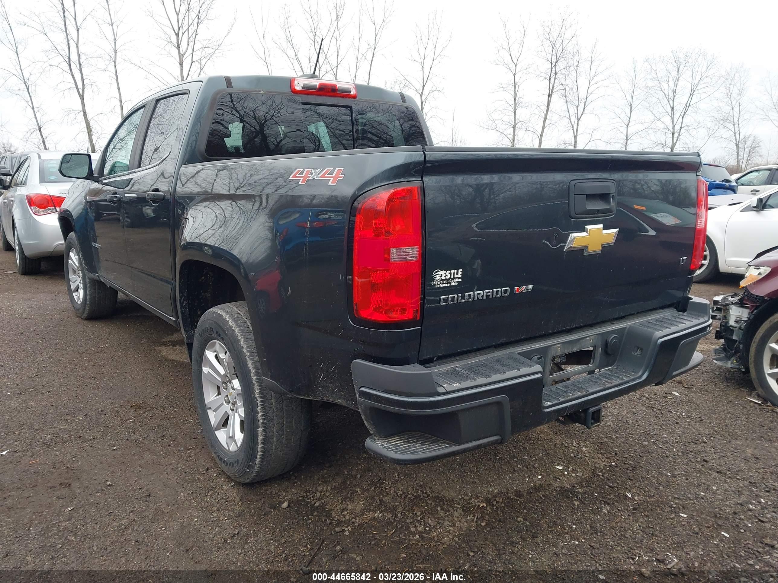 CHEVROLET COLORADO image 3