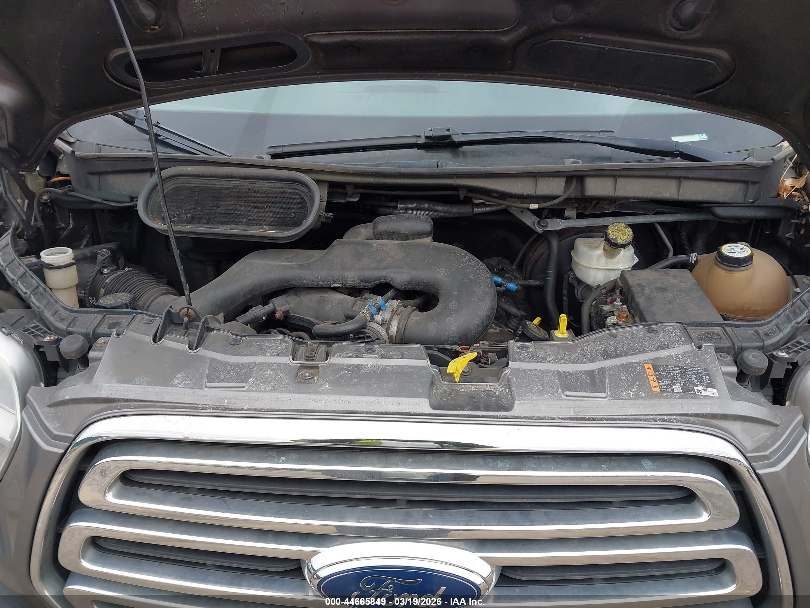FORD TRANSIT-350 image 10