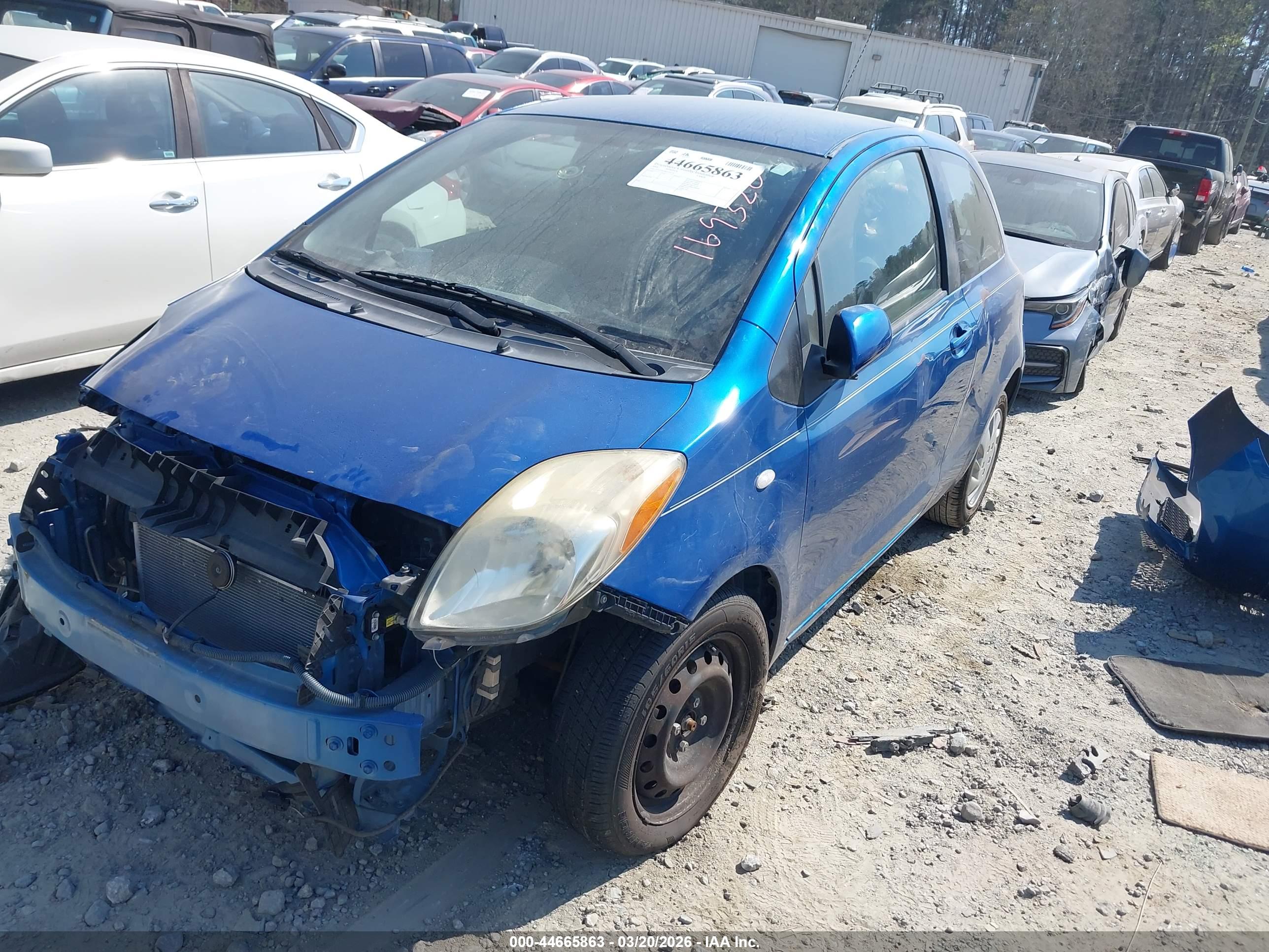 TOYOTA YARIS image 2