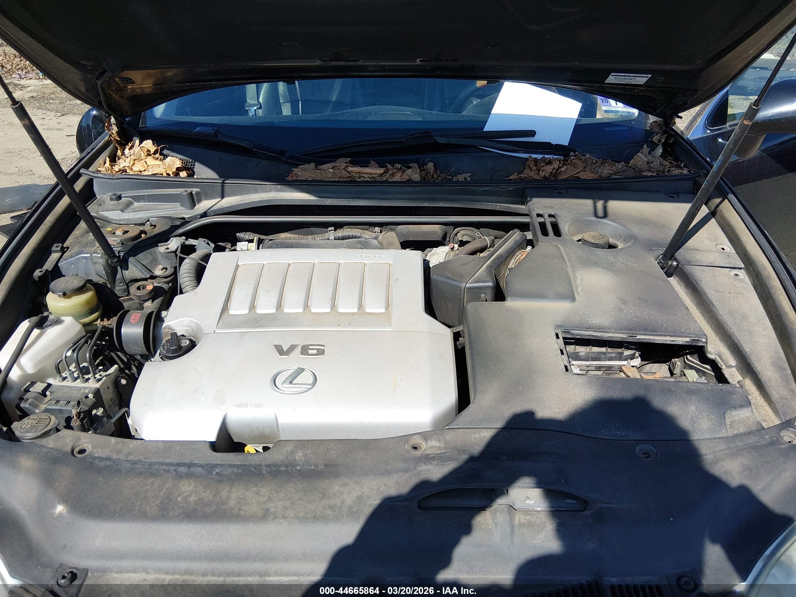 LEXUS ES image 10