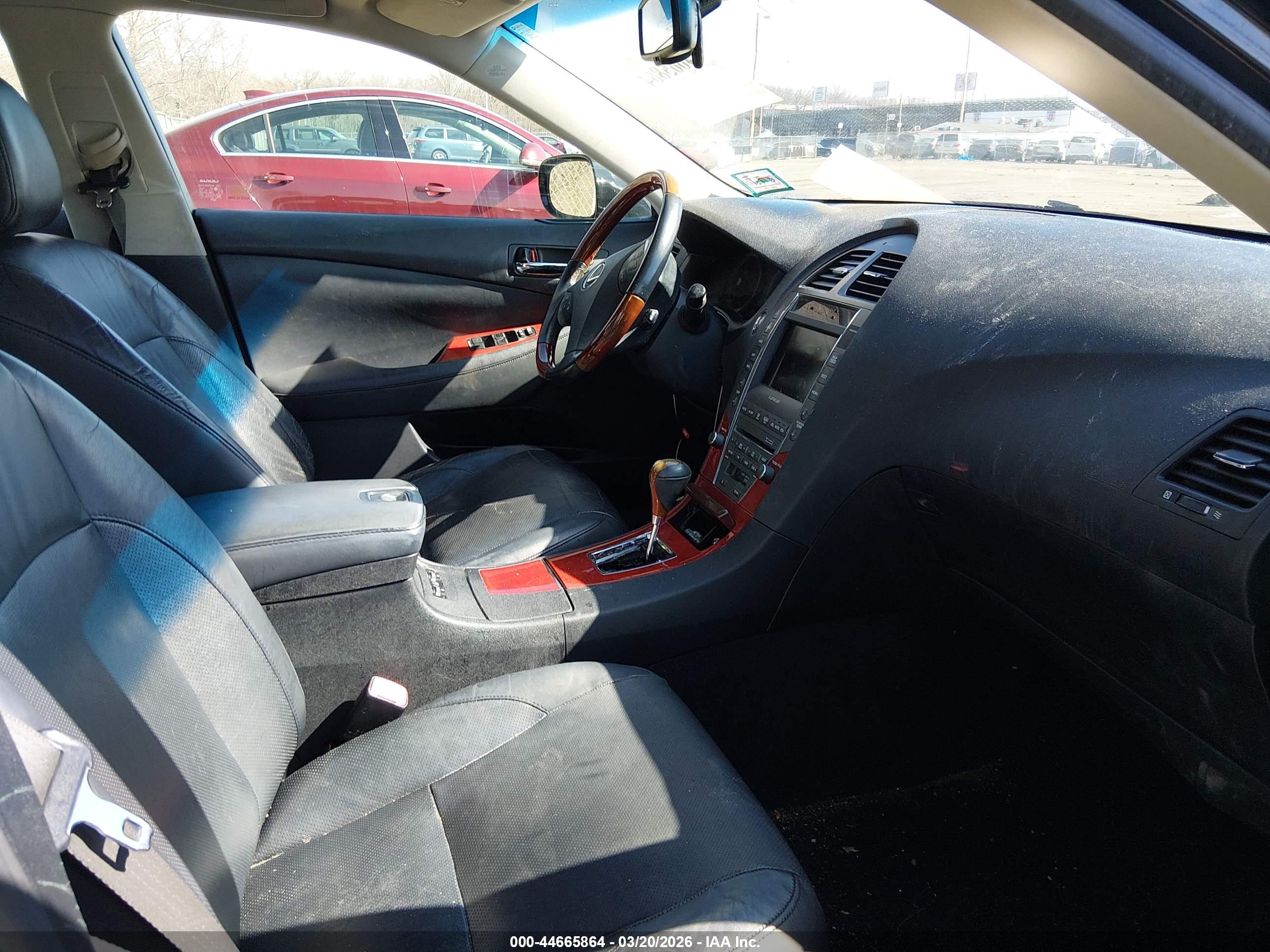 LEXUS ES image 5