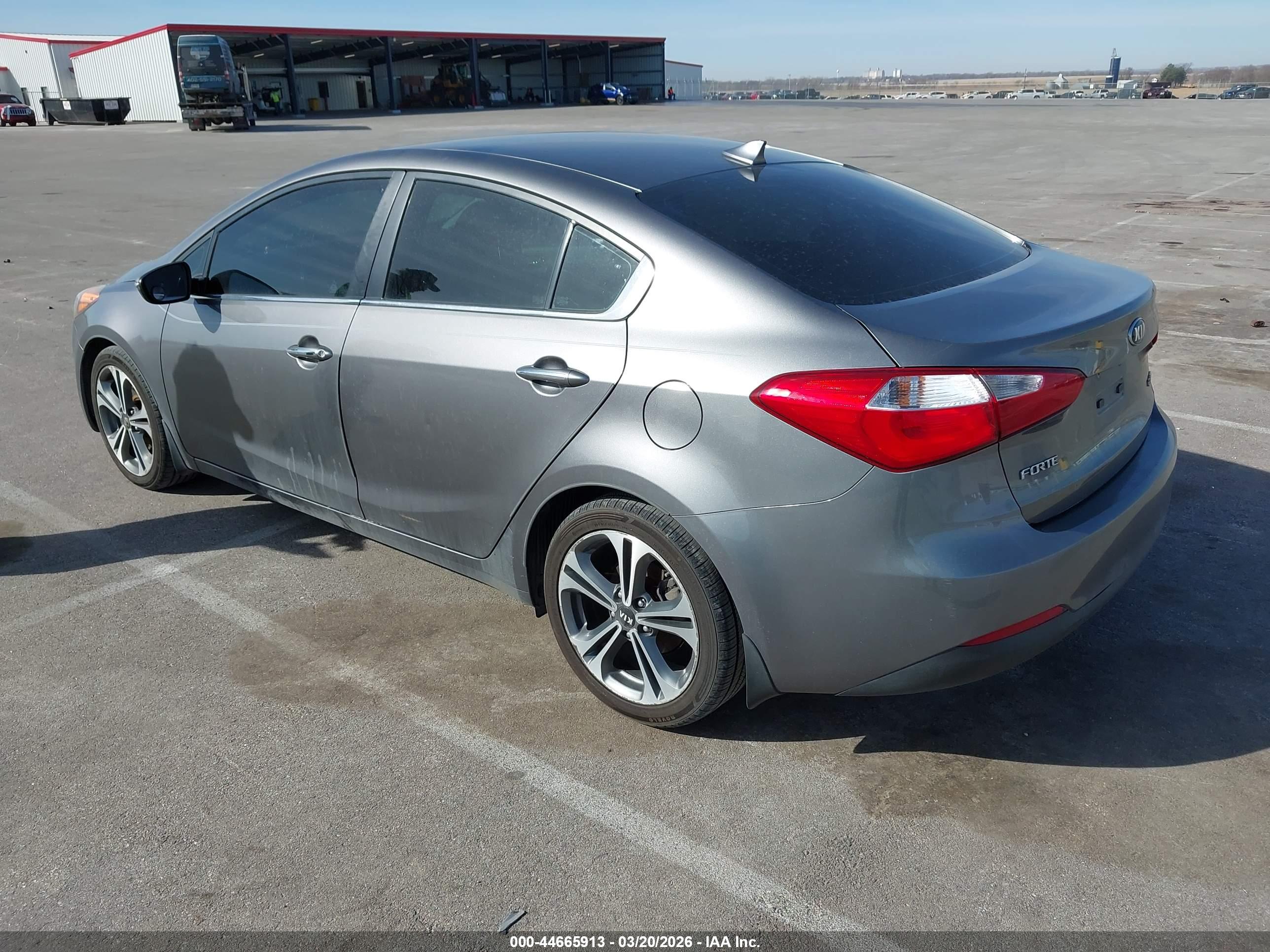 KIA FORTE image 3