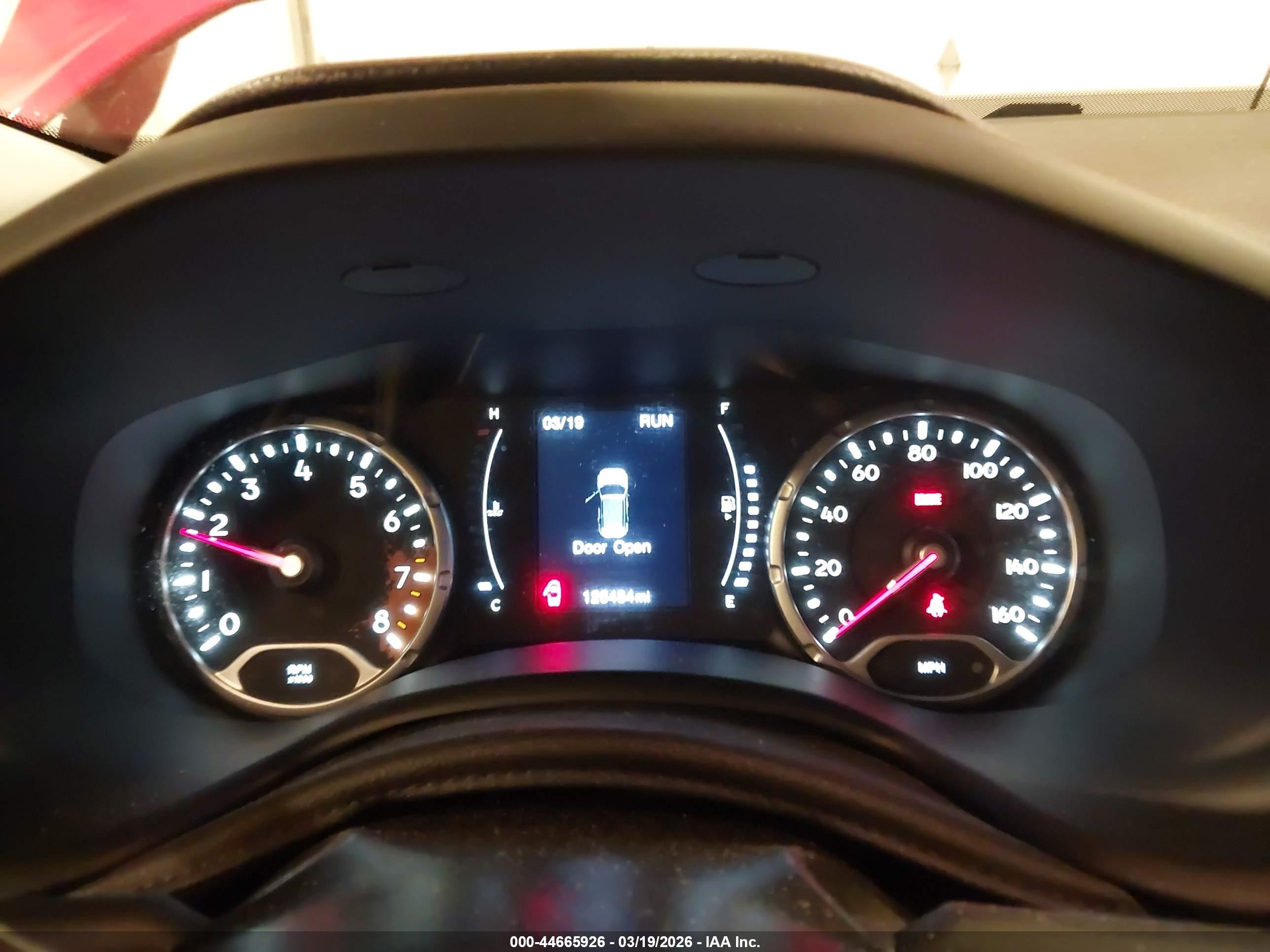 JEEP RENEGADE image 7