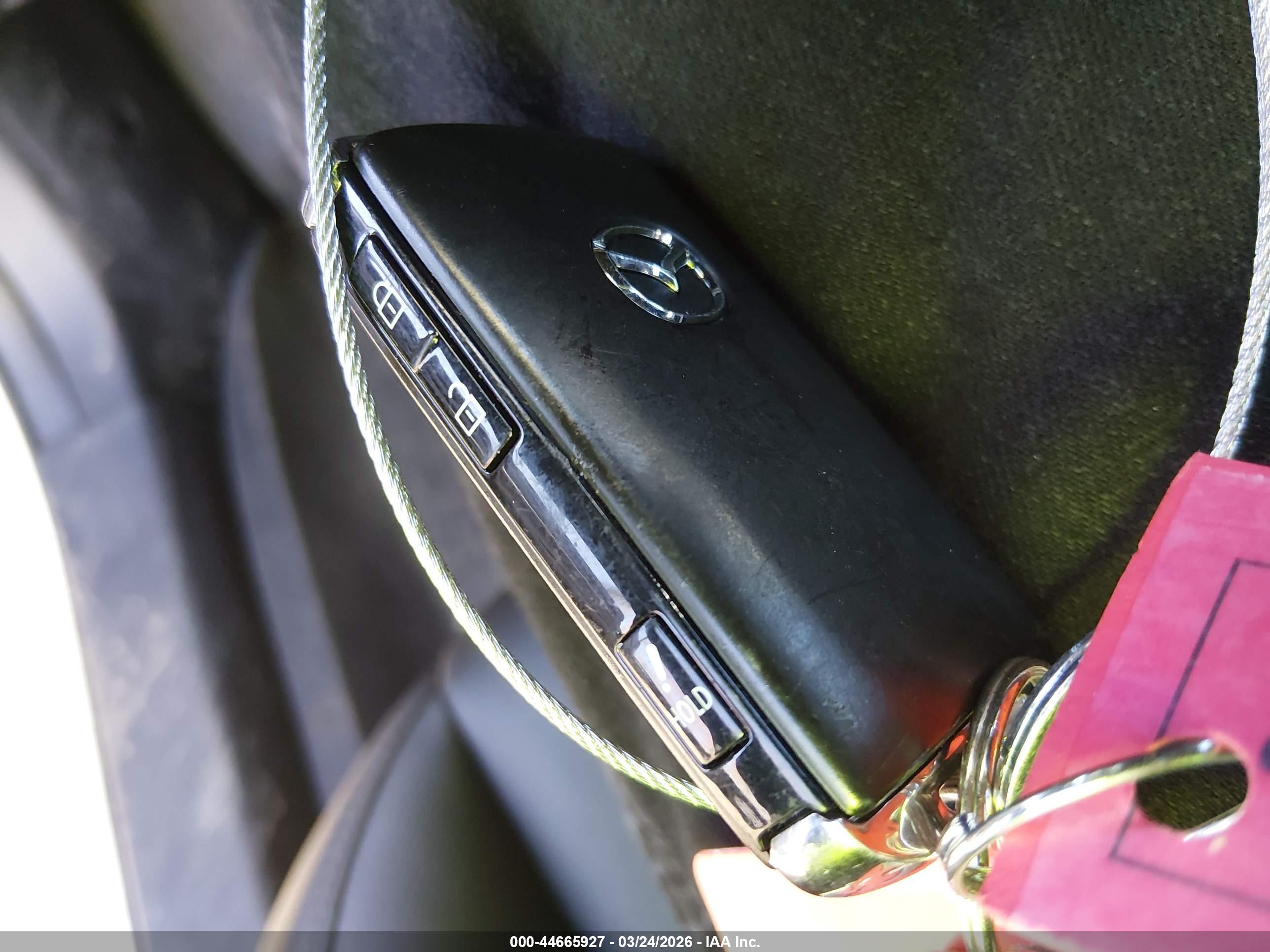 MAZDA MAZDA3 image 11
