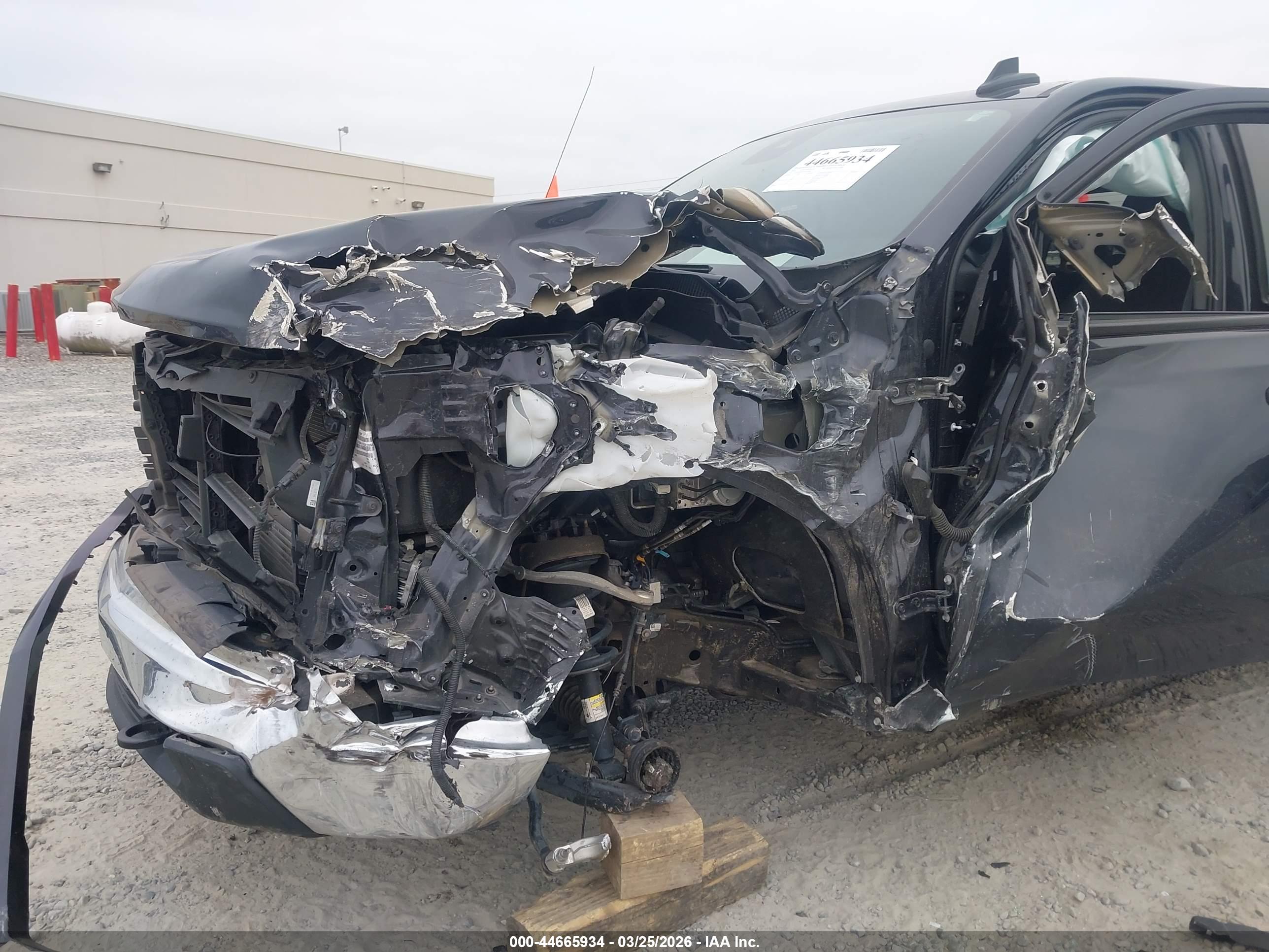 CHEVROLET SILVERADO image 6