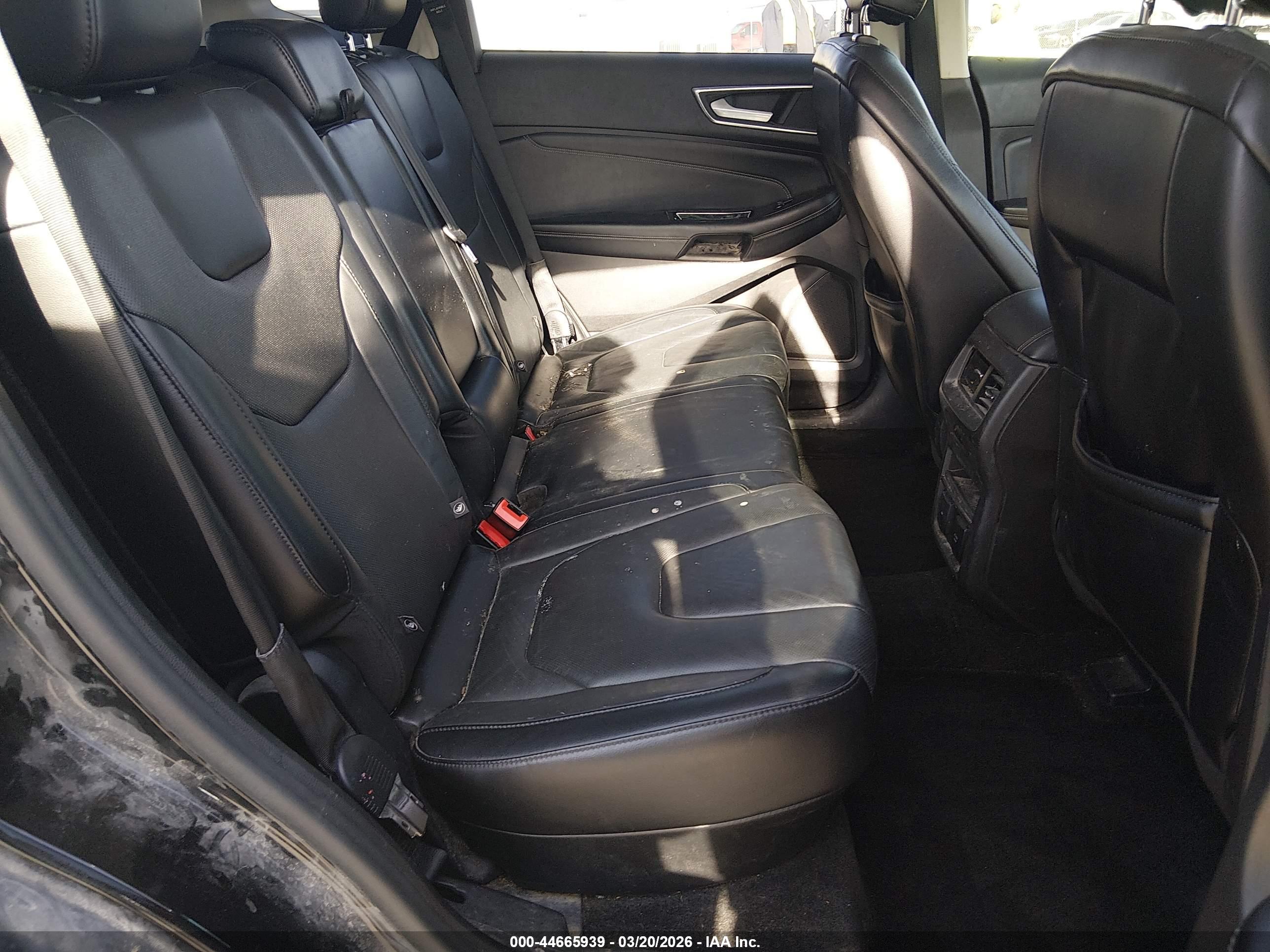 FORD EDGE image 8