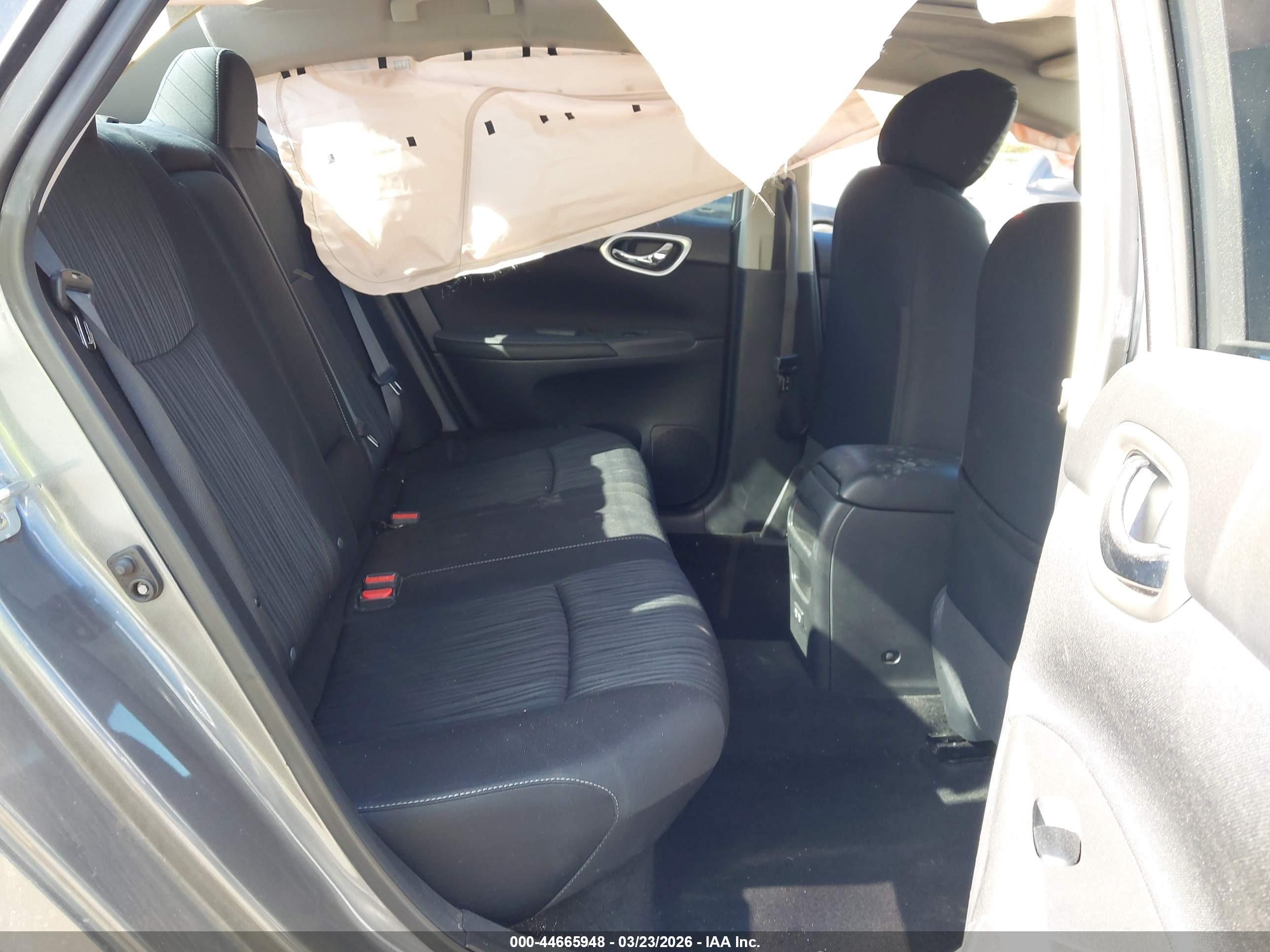 NISSAN SENTRA image 8