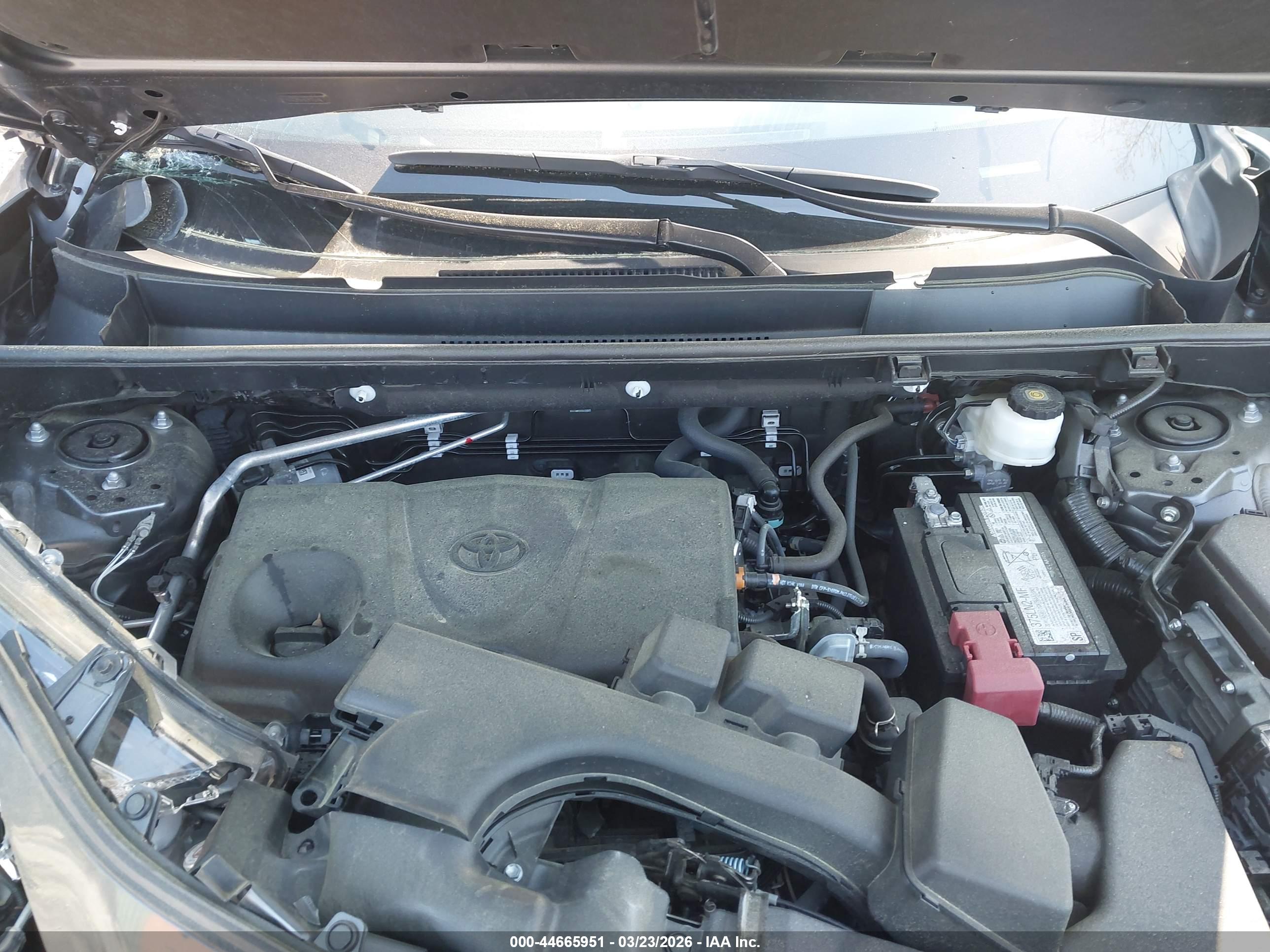 TOYOTA RAV4 image 10