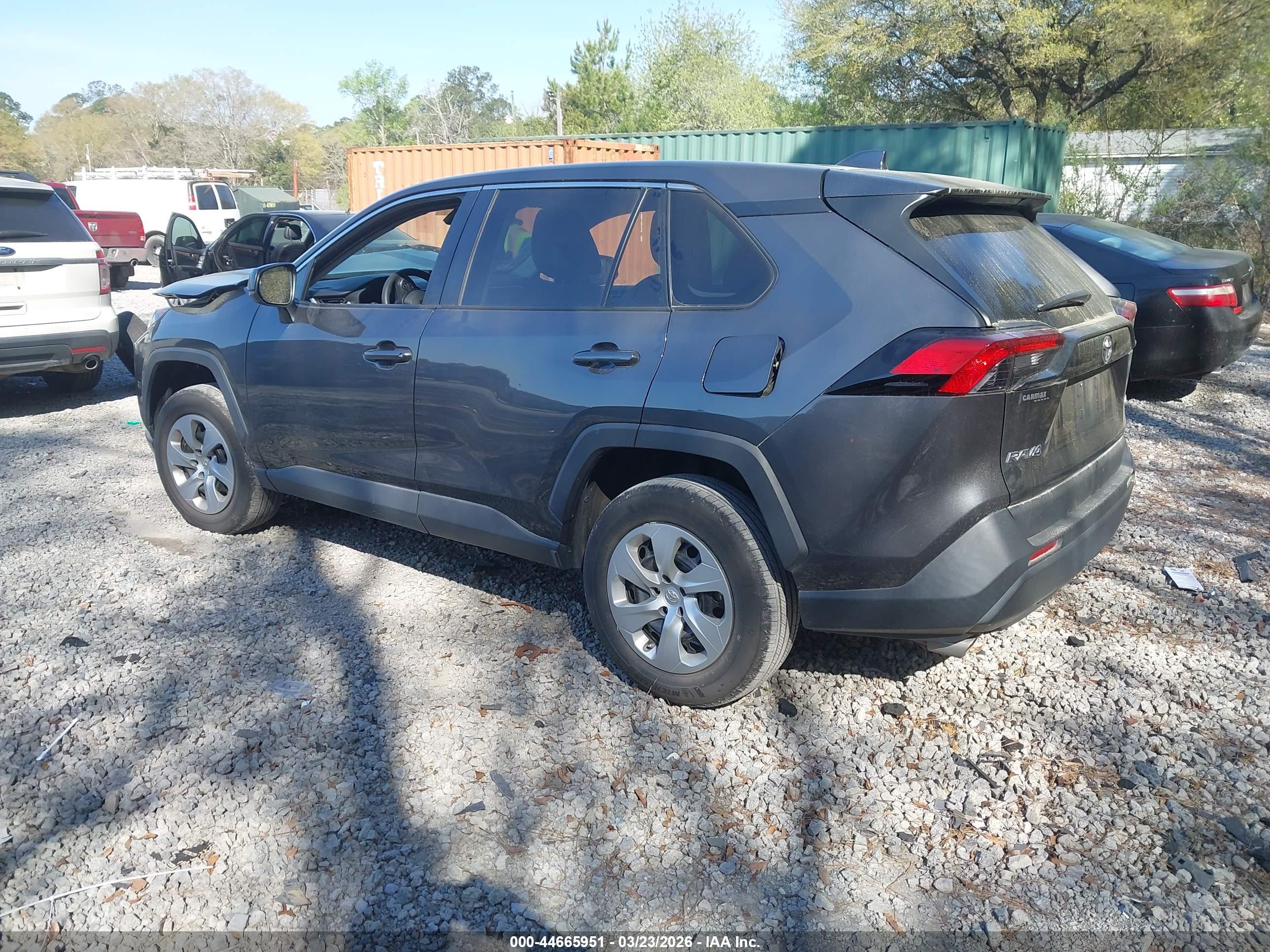 TOYOTA RAV4 image 3