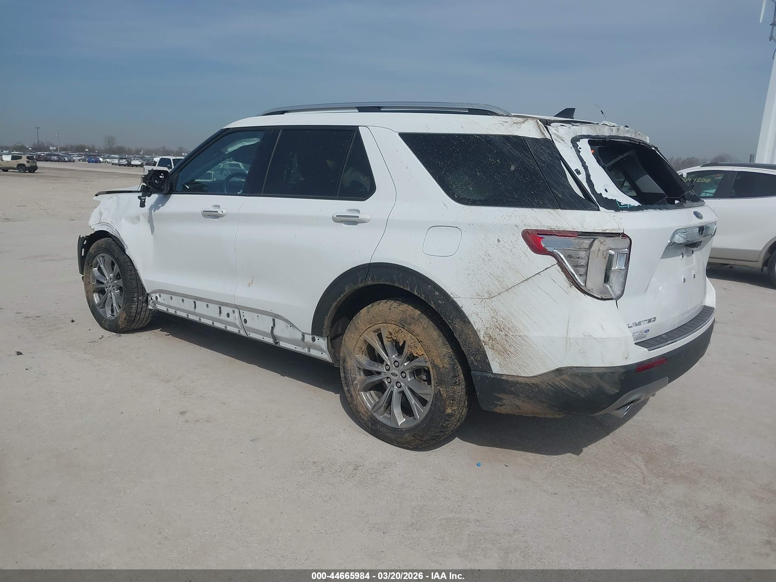 FORD EXPLORER image 3