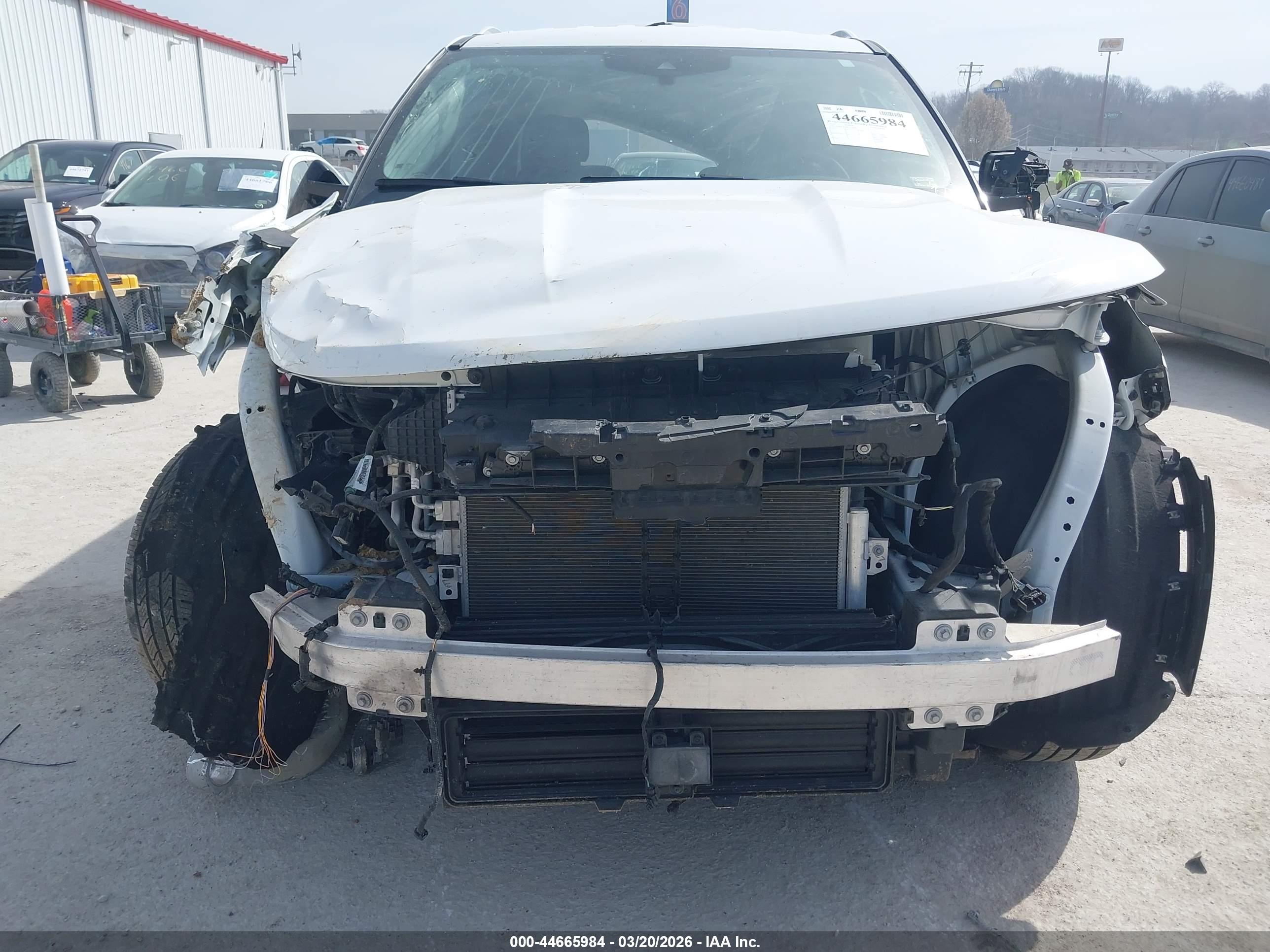 FORD EXPLORER image 6