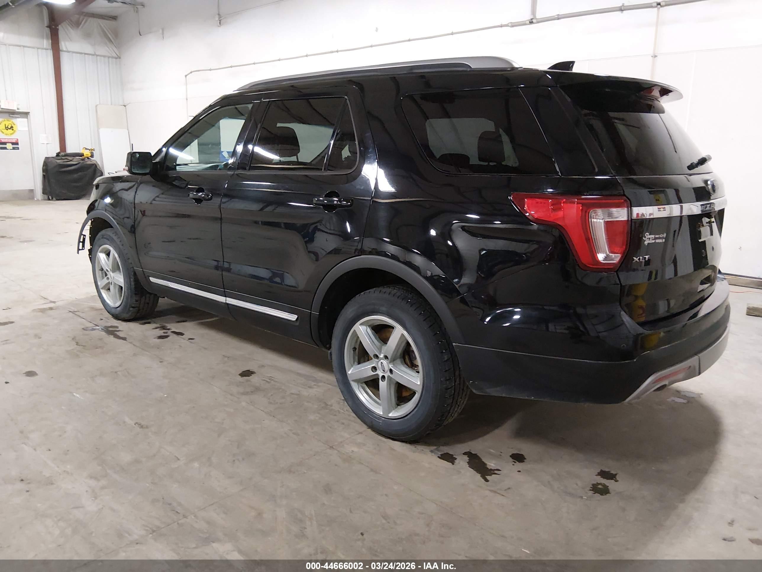 FORD EXPLORER image 3