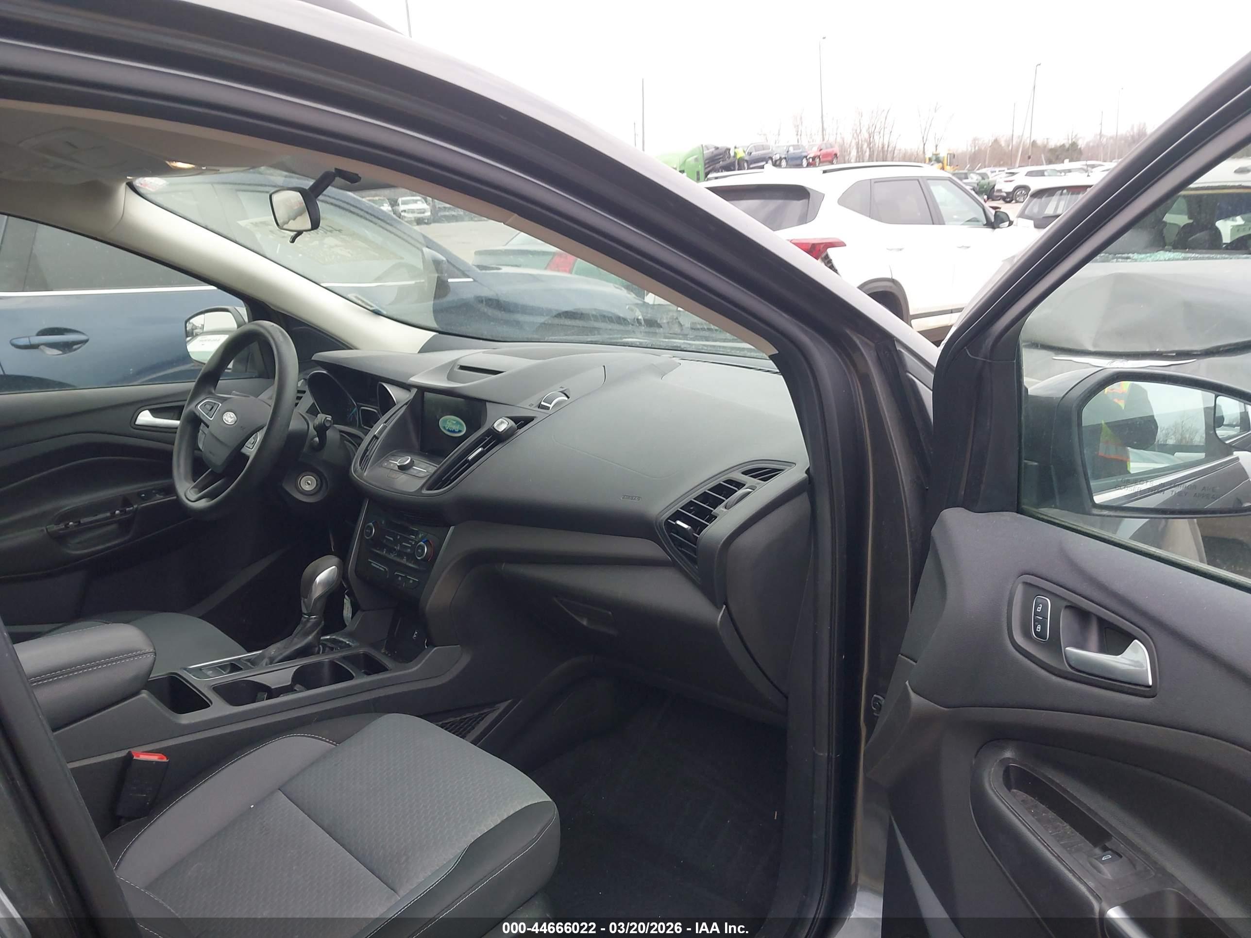 FORD ESCAPE image 5