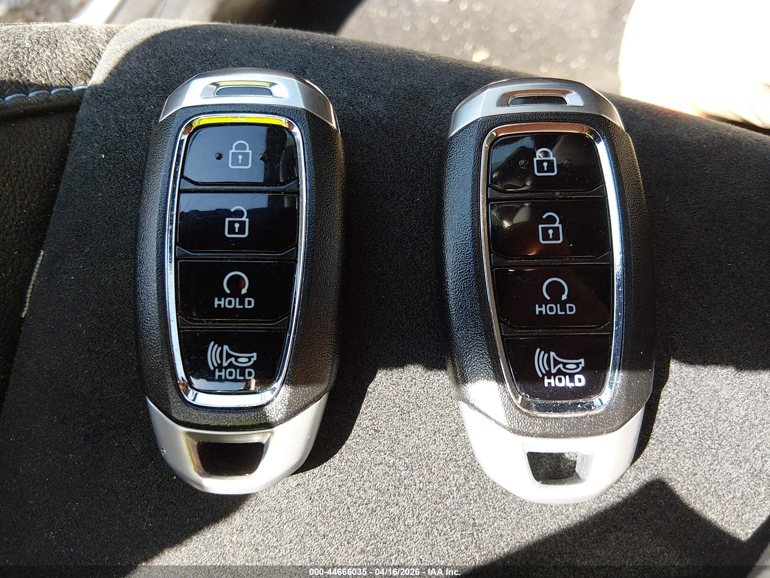 HYUNDAI KONA image 11
