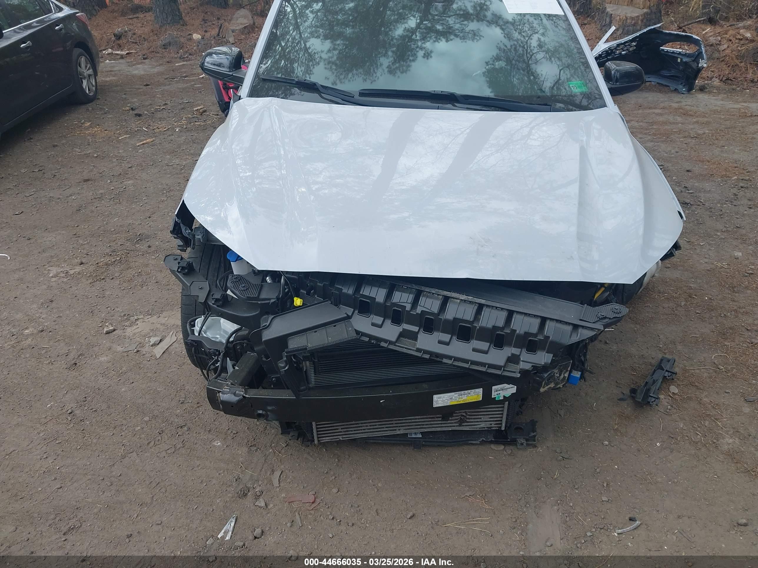 HYUNDAI KONA image 6