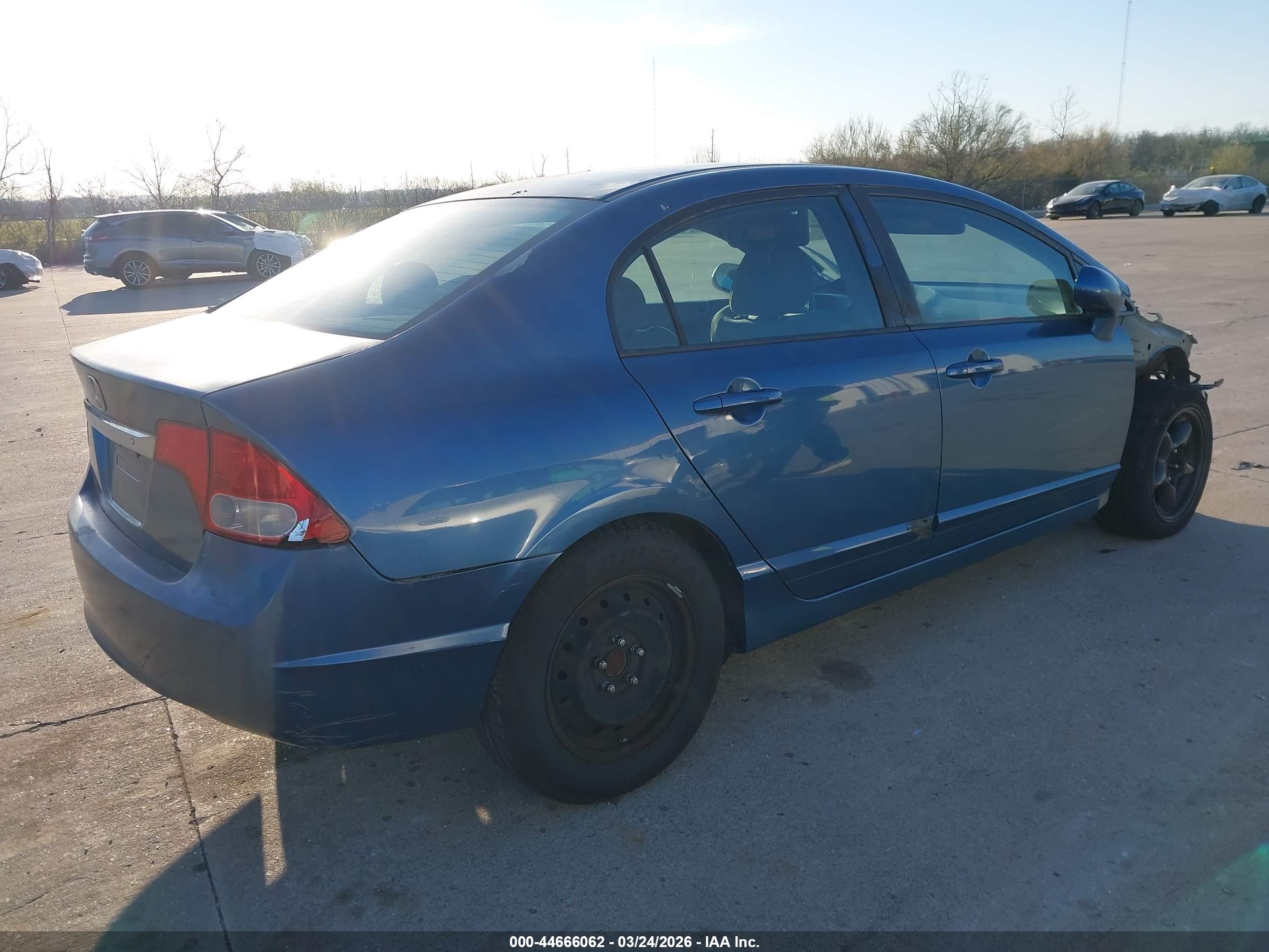 HONDA CIVIC image 4