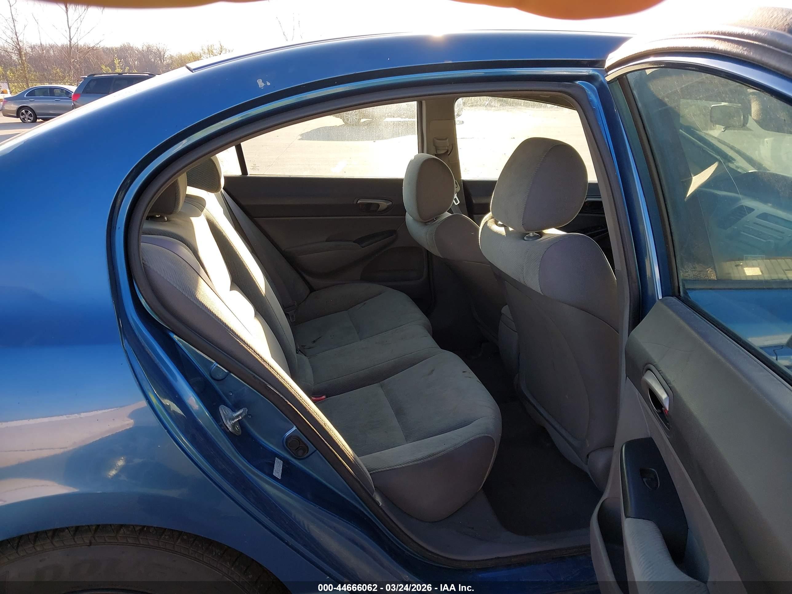 HONDA CIVIC image 8