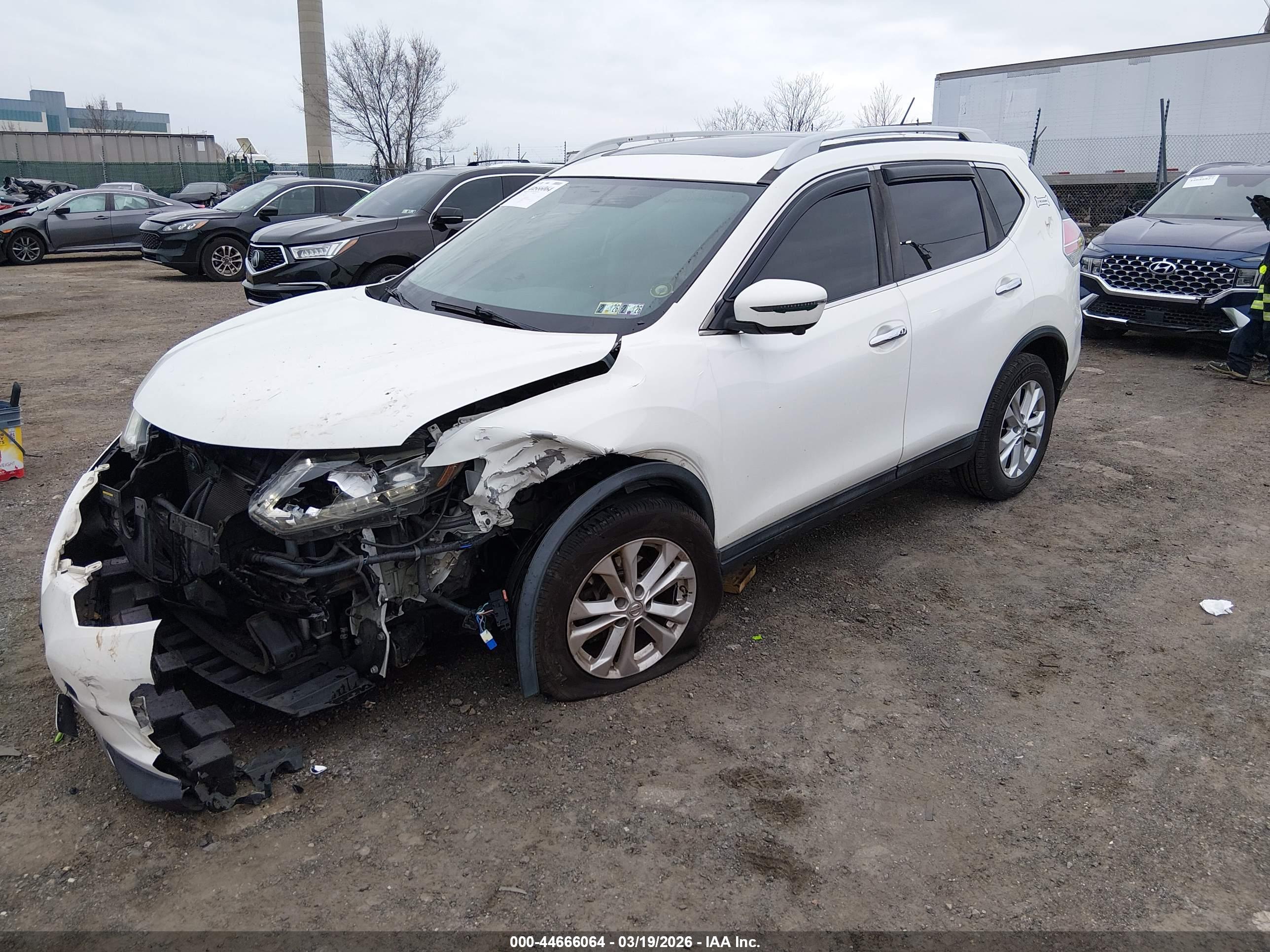 NISSAN ROGUE image 2