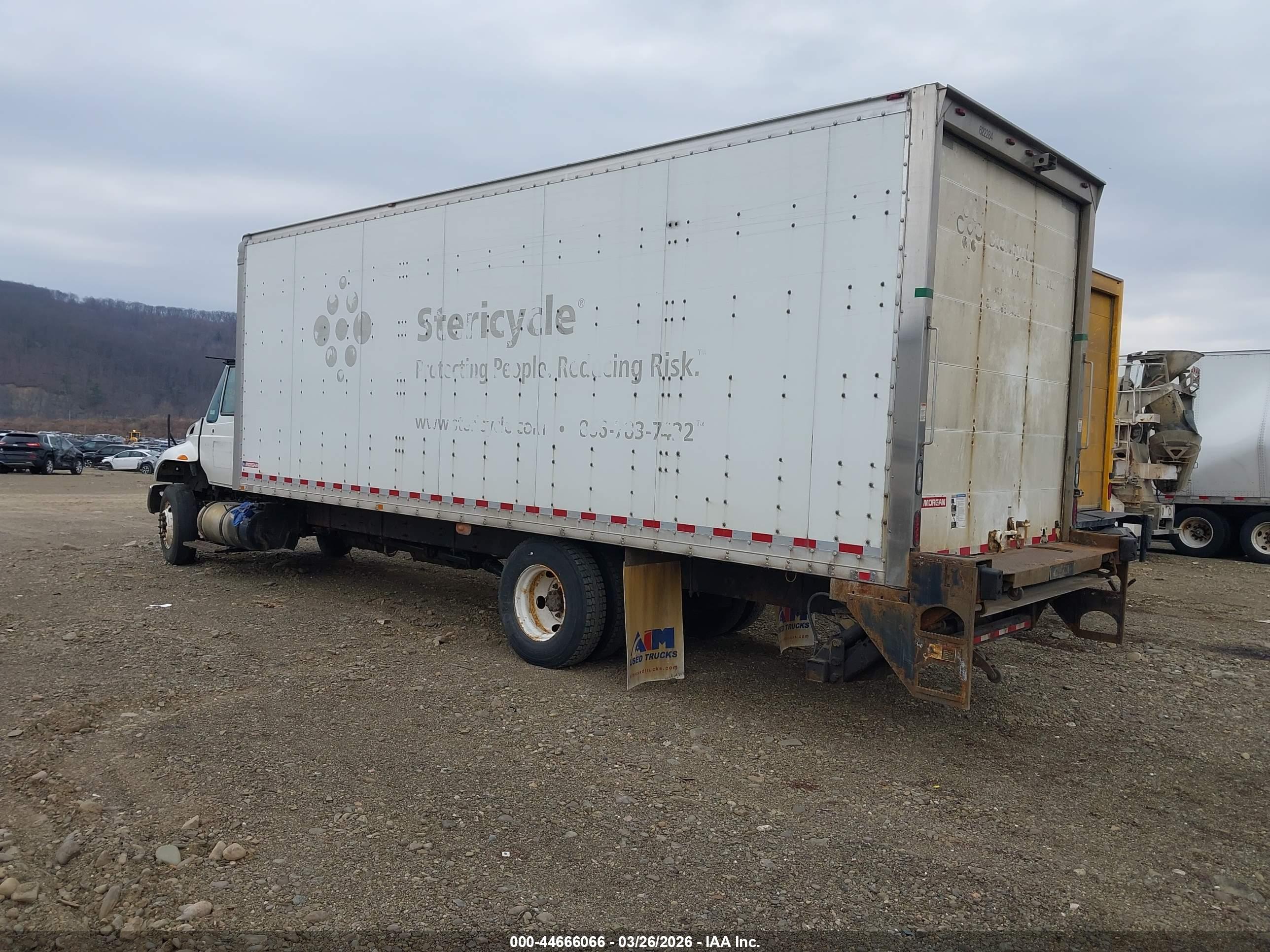 INTERNATIONAL 4000 image 3