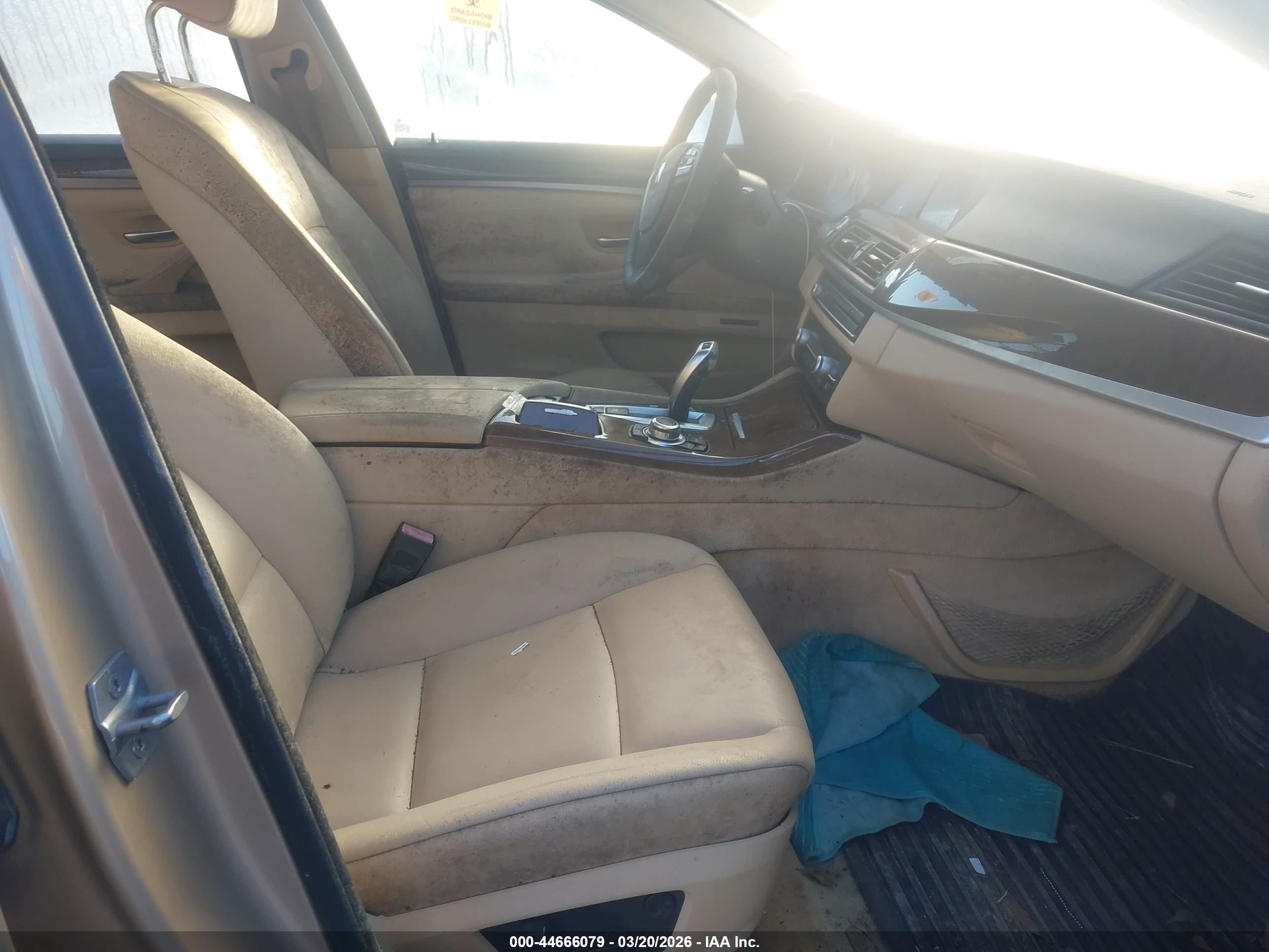 BMW 528I image 5